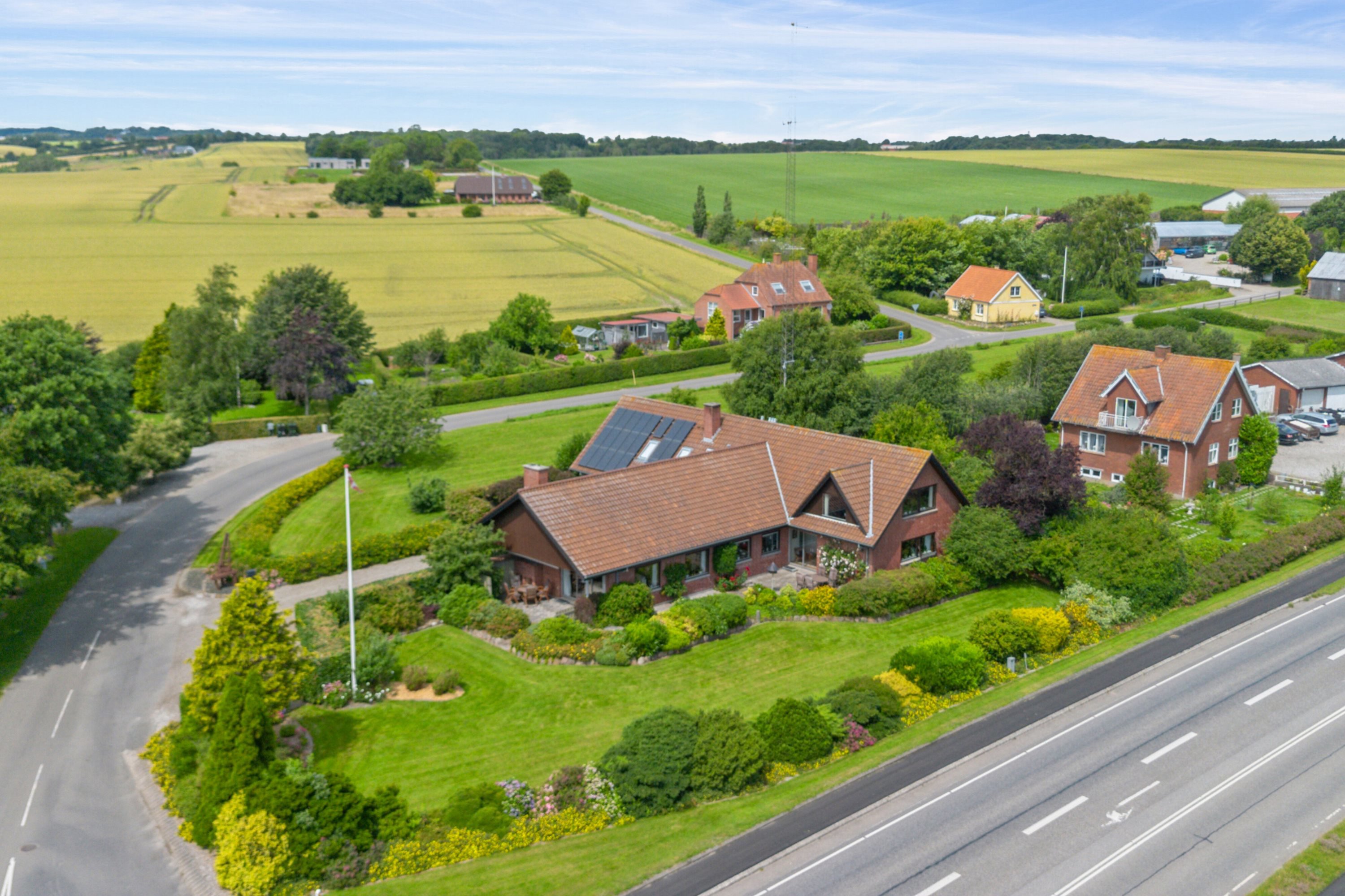 Miniaturebillede 2: . Billede af Pærgårdsvej 11, Sønderby, 7130 Juelsminde