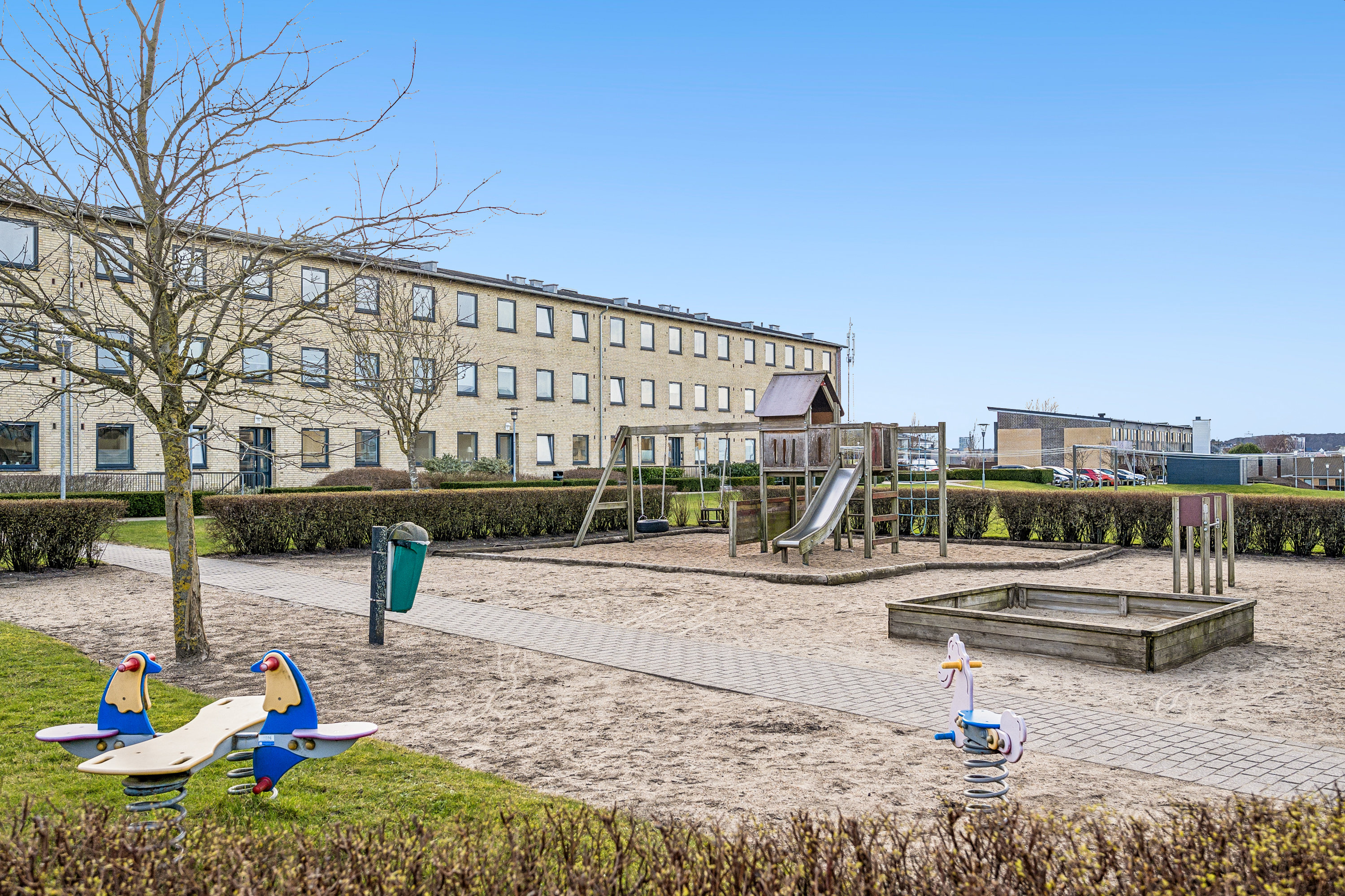 Fremhævet ejendommen billede i fuldskærmstilstand. Billede af Roald Amundsens Vej 27, 1., 9210 Aalborg SØ