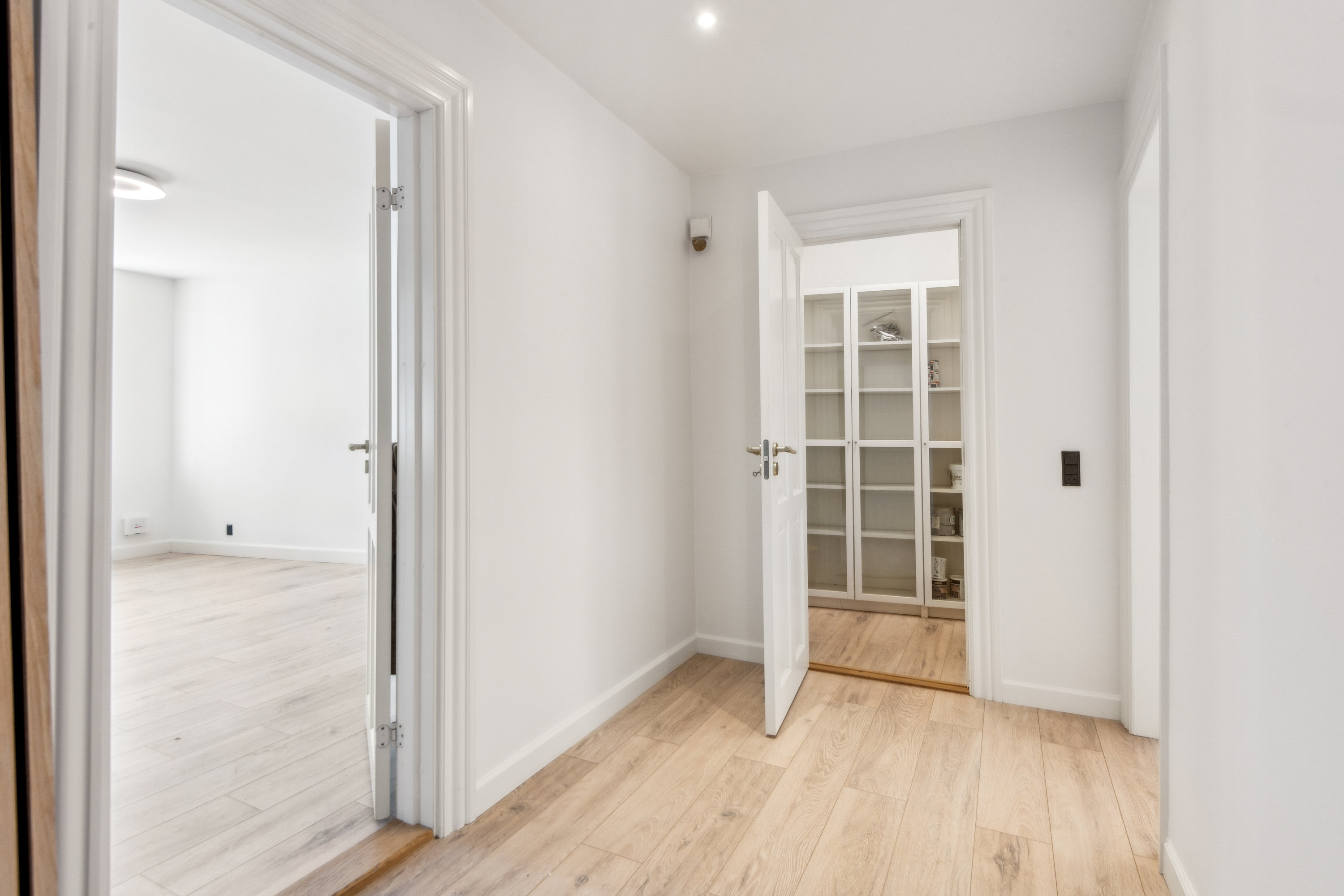 Fremhævet gang billede i fuldskærmstilstand. Billede af Vesterå 7, 1. tv., 9000 Aalborg