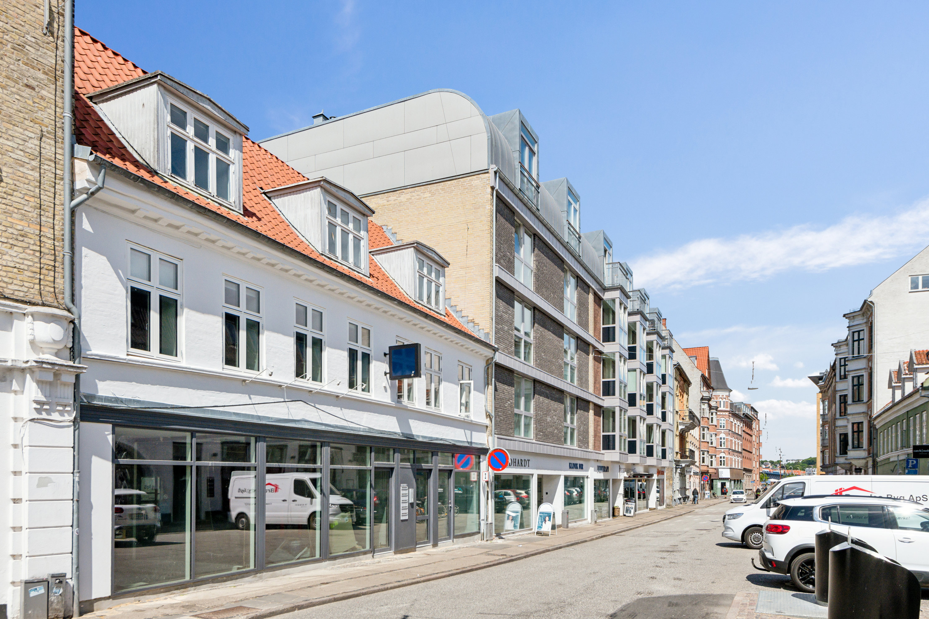 Fremhævet ejendom 1 billede i fuldskærmstilstand. Billede af Vesterå 7, 1. tv., 9000 Aalborg