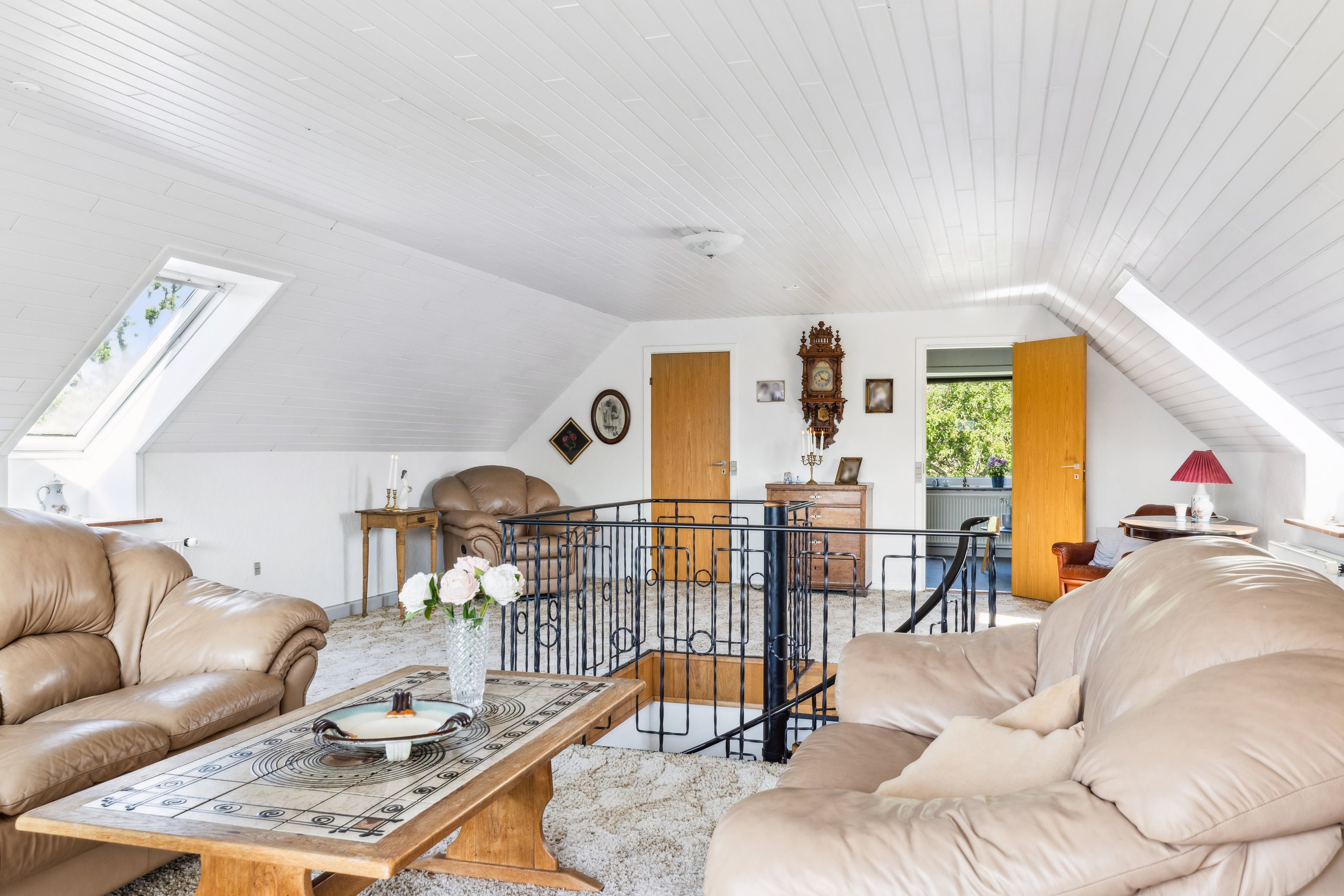 Fremhævet stue billede i fuldskærmstilstand. Billede af Solvænget 17, Roager, 6760 Ribe