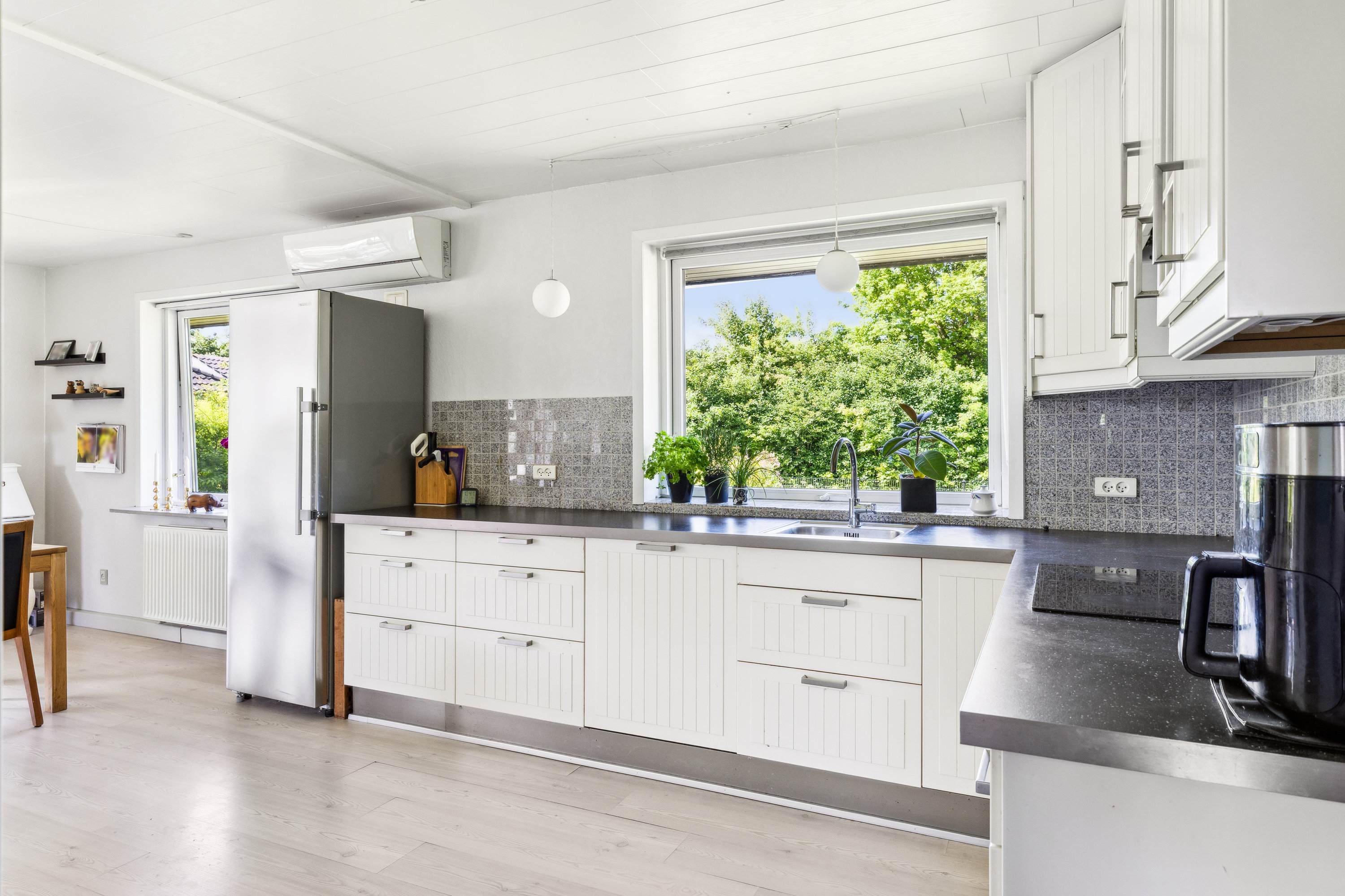 Miniaturebillede 2: køkken. Billede af Solvænget 17, Roager, 6760 Ribe