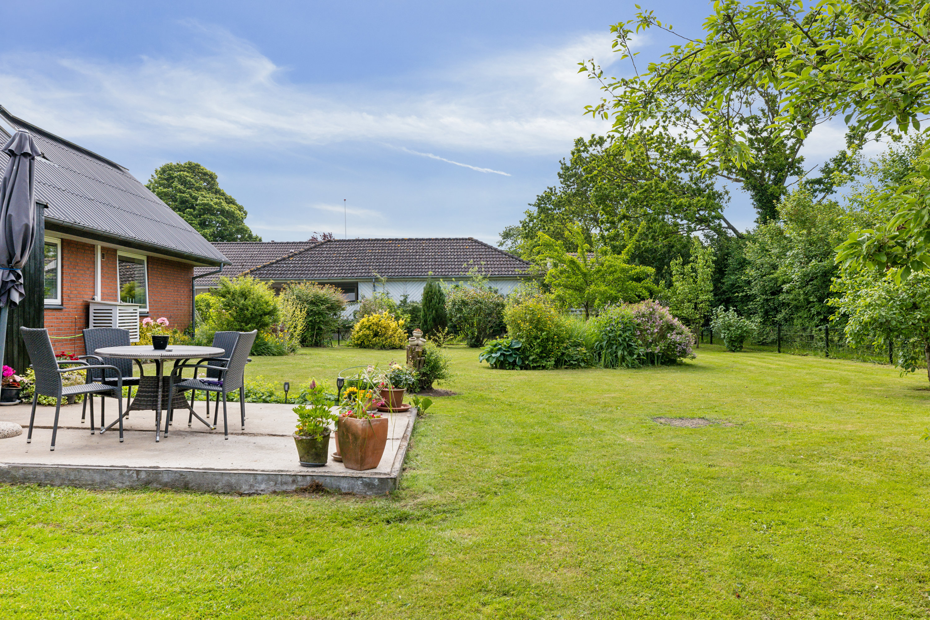 Fremhævet have billede i fuldskærmstilstand. Billede af Solvænget 17, Roager, 6760 Ribe