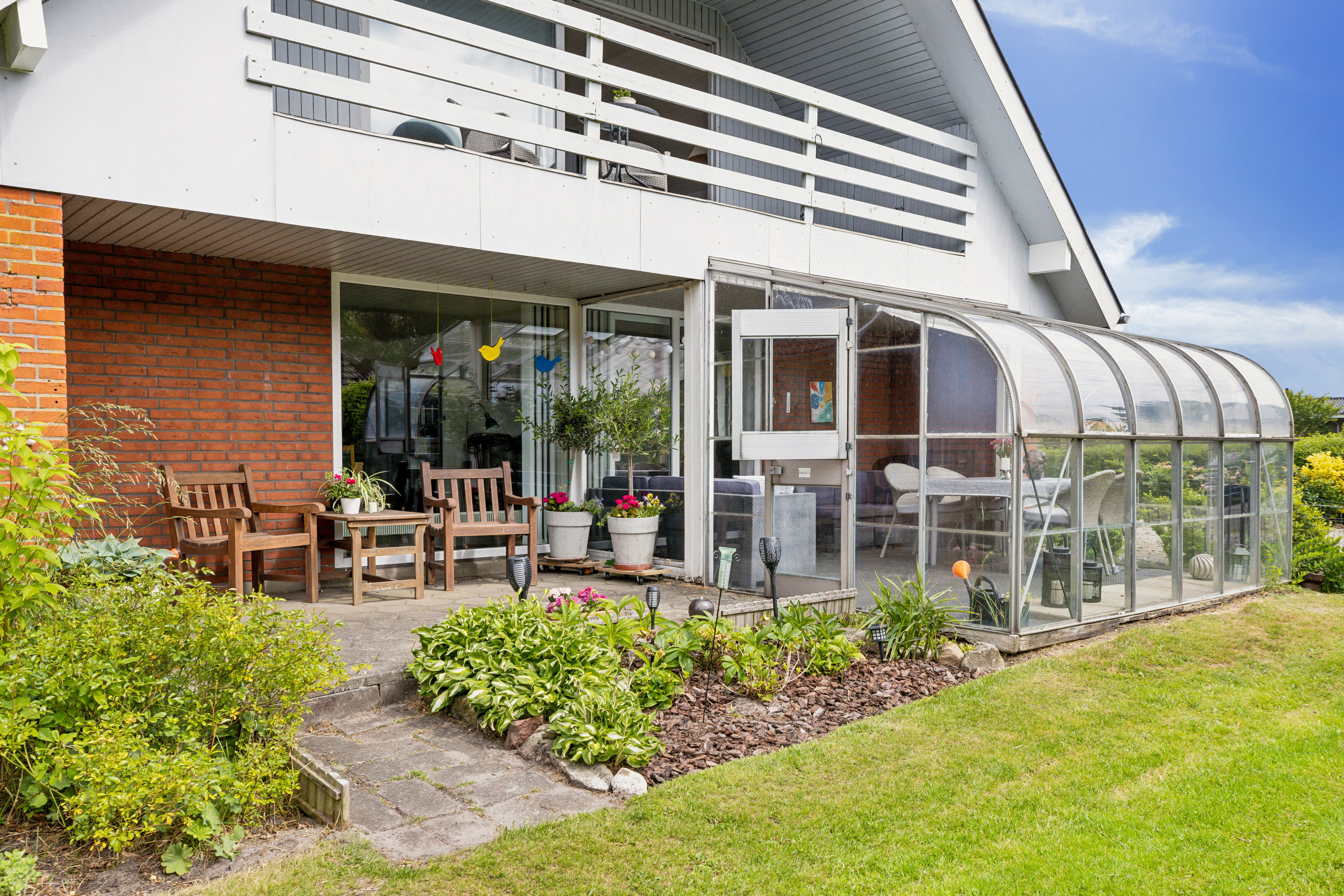 Fremhævet terrasse billede i fuldskærmstilstand. Billede af Solvænget 17, Roager, 6760 Ribe