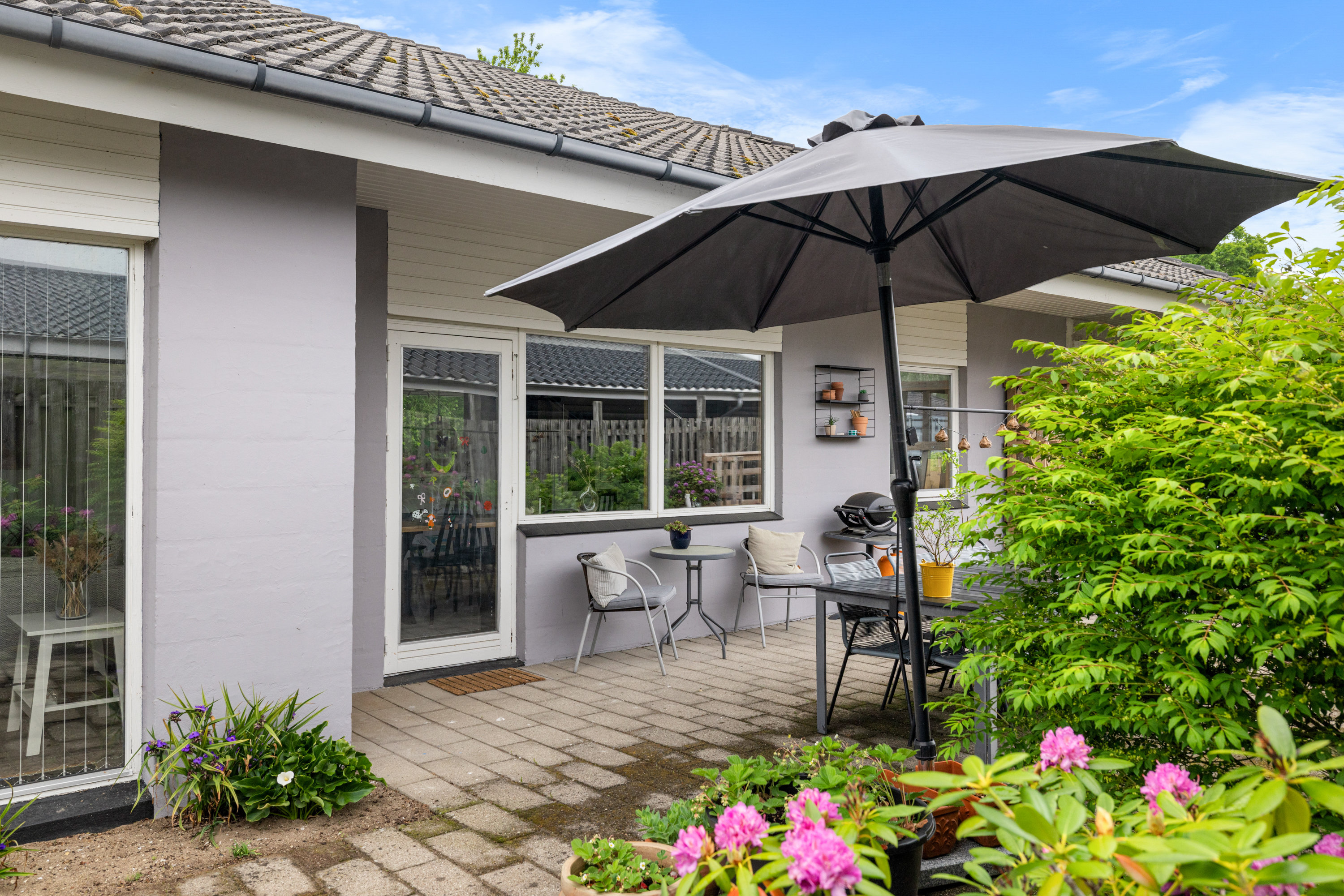 Fremhævet terrasse billede i fuldskærmstilstand. Billede af Granvej 3, Faldsled, 5642 Millinge