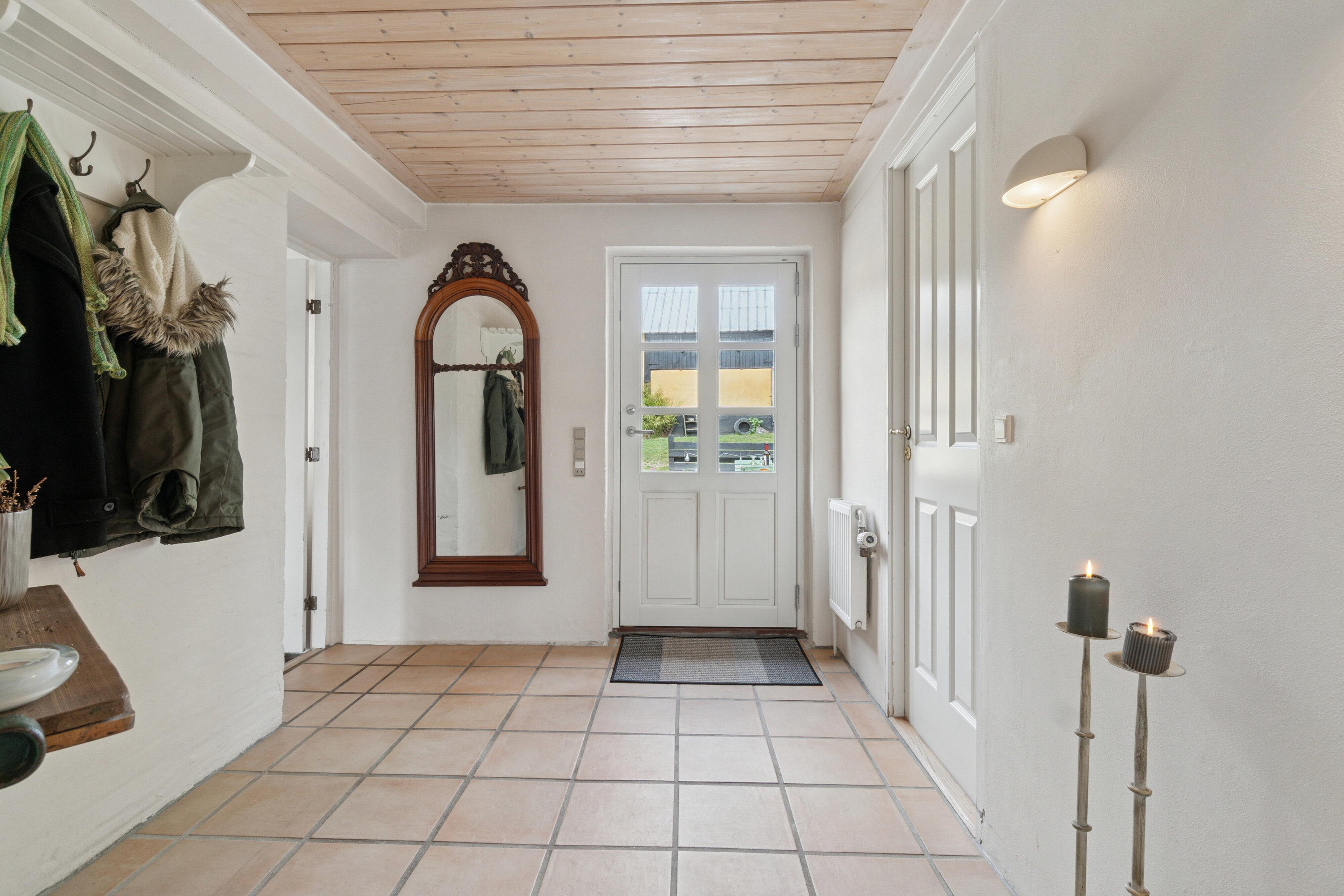 Fremhævet indendørs billede i fuldskærmstilstand. Billede af Krækketsvej 3, Østerlars, 3760 Gudhjem