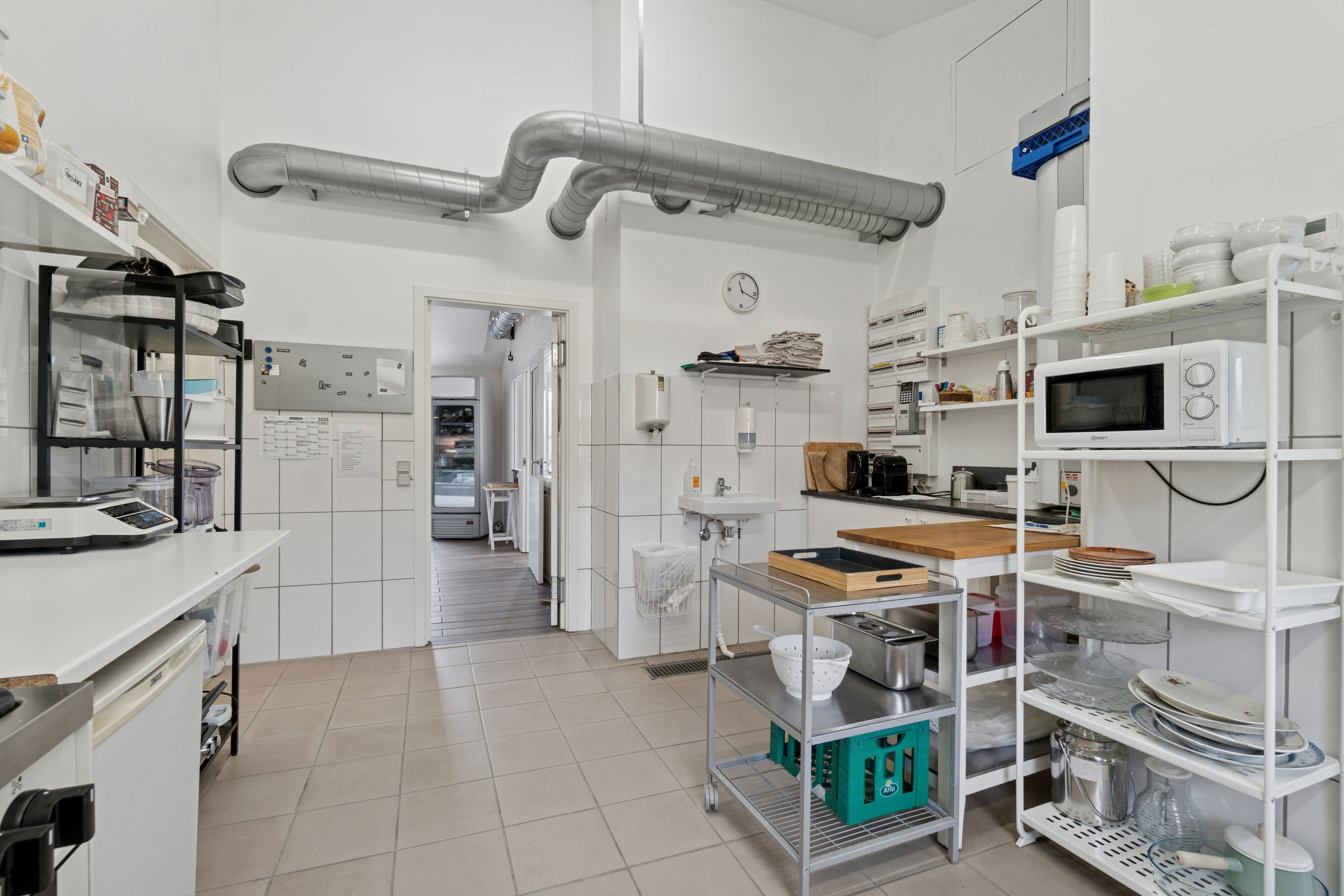 Fremhævet indendørs billede i fuldskærmstilstand. Billede af Krækketsvej 3, Østerlars, 3760 Gudhjem