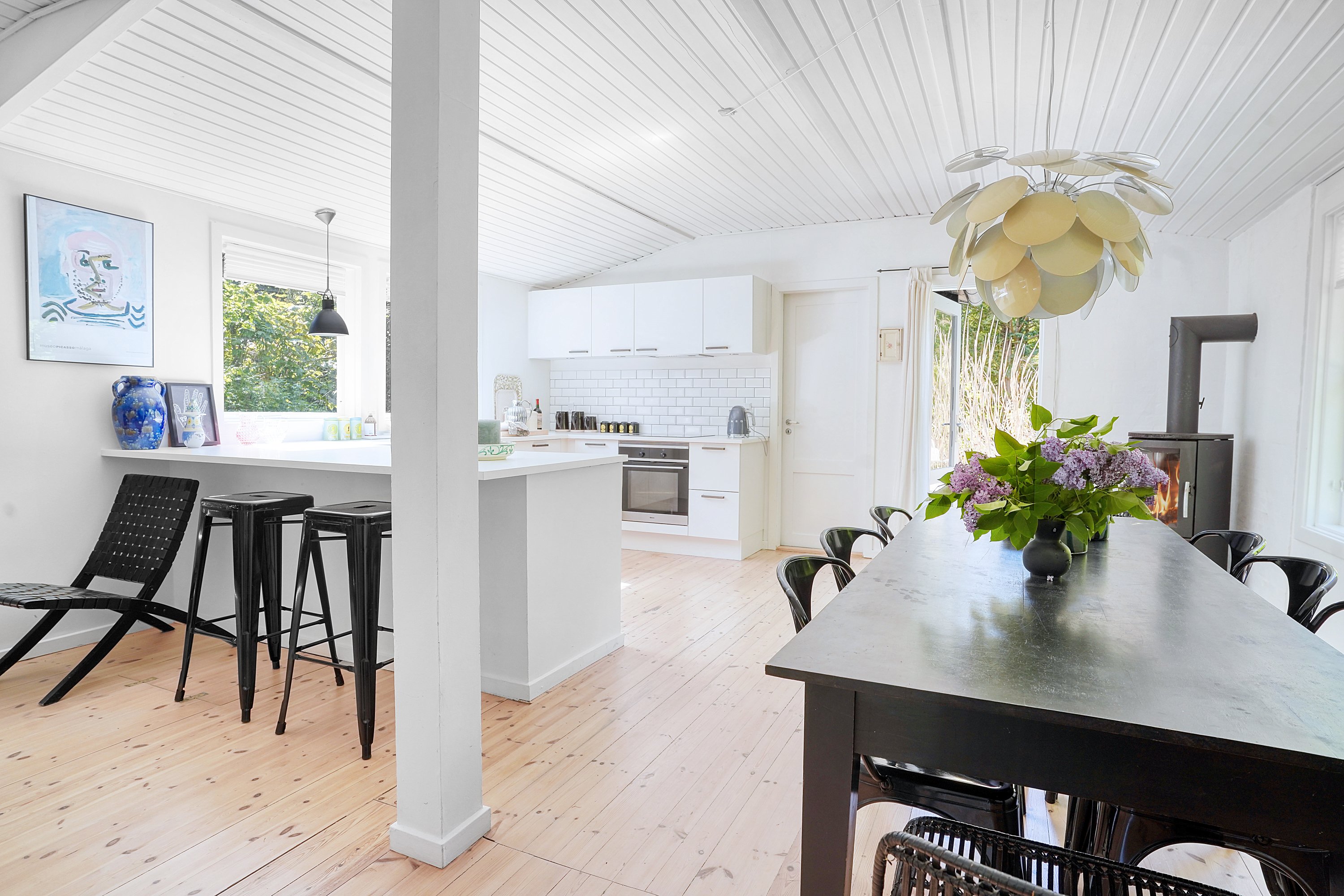 Fremhævet spisestue billede i fuldskærmstilstand. Billede af Solbakkevej 4, 3100 Hornbæk