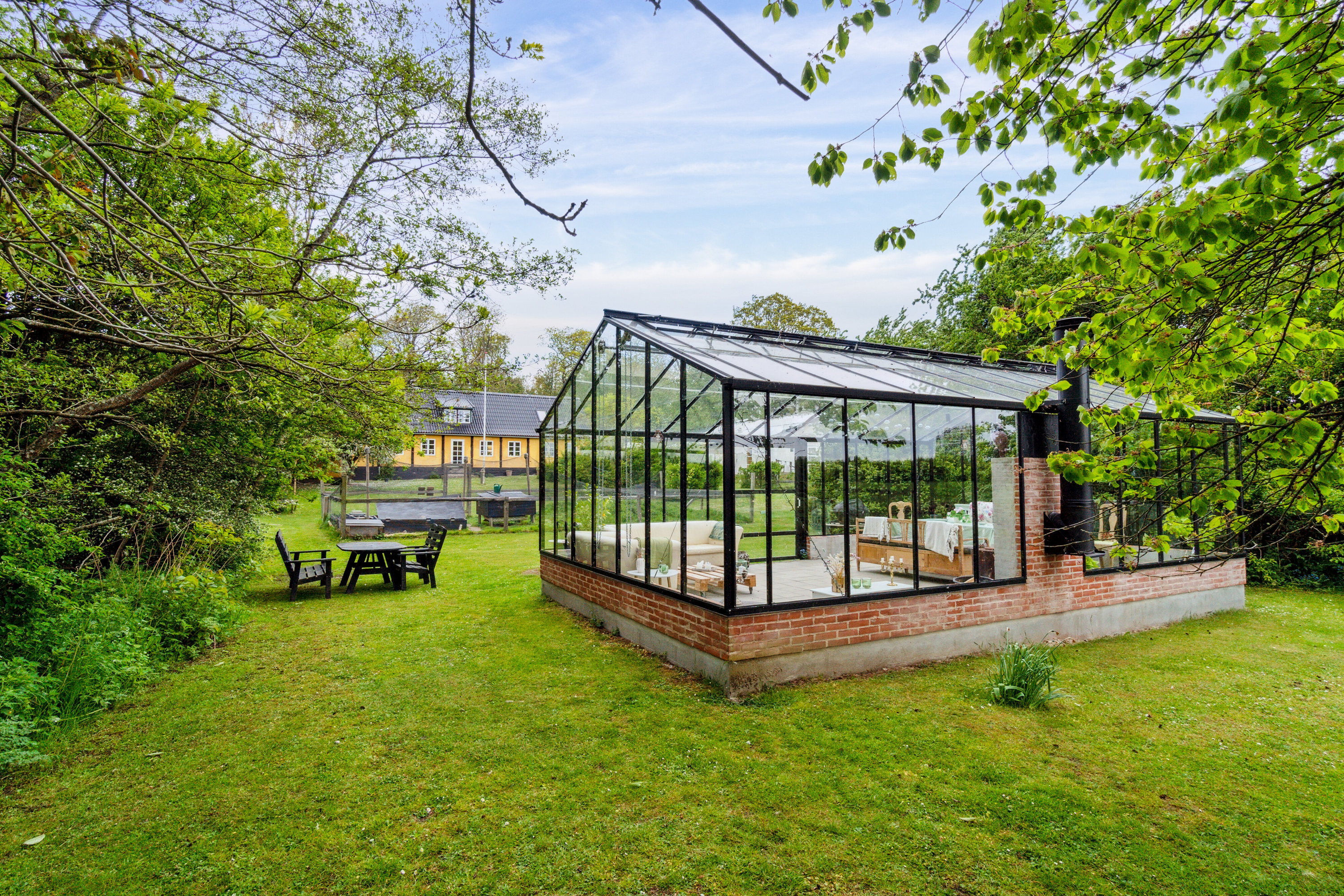 Fremhævet udhus billede i fuldskærmstilstand. Billede af Krækketsvej 3, Østerlars, 3760 Gudhjem