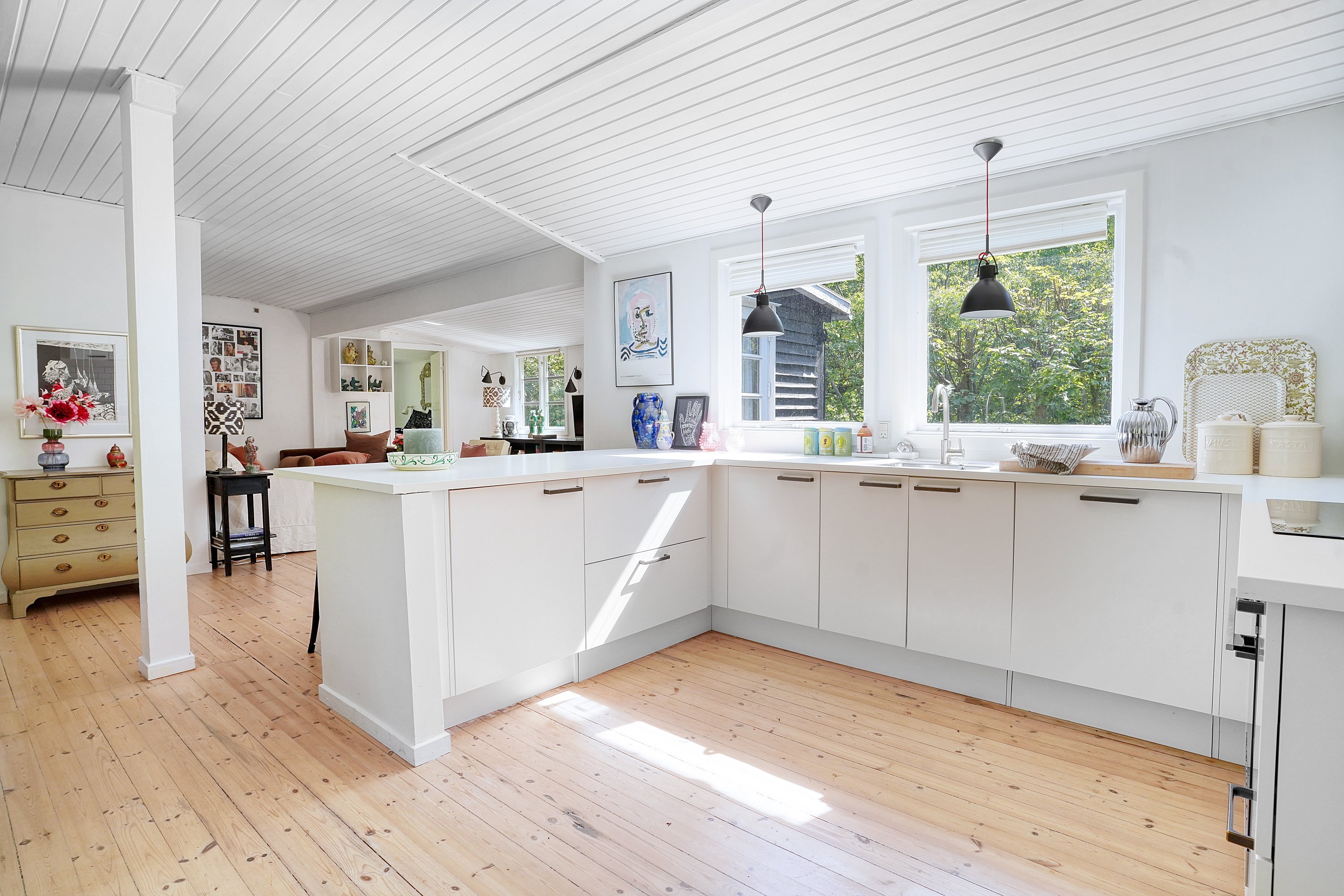 Fremhævet køkken billede i fuldskærmstilstand. Billede af Solbakkevej 4, 3100 Hornbæk