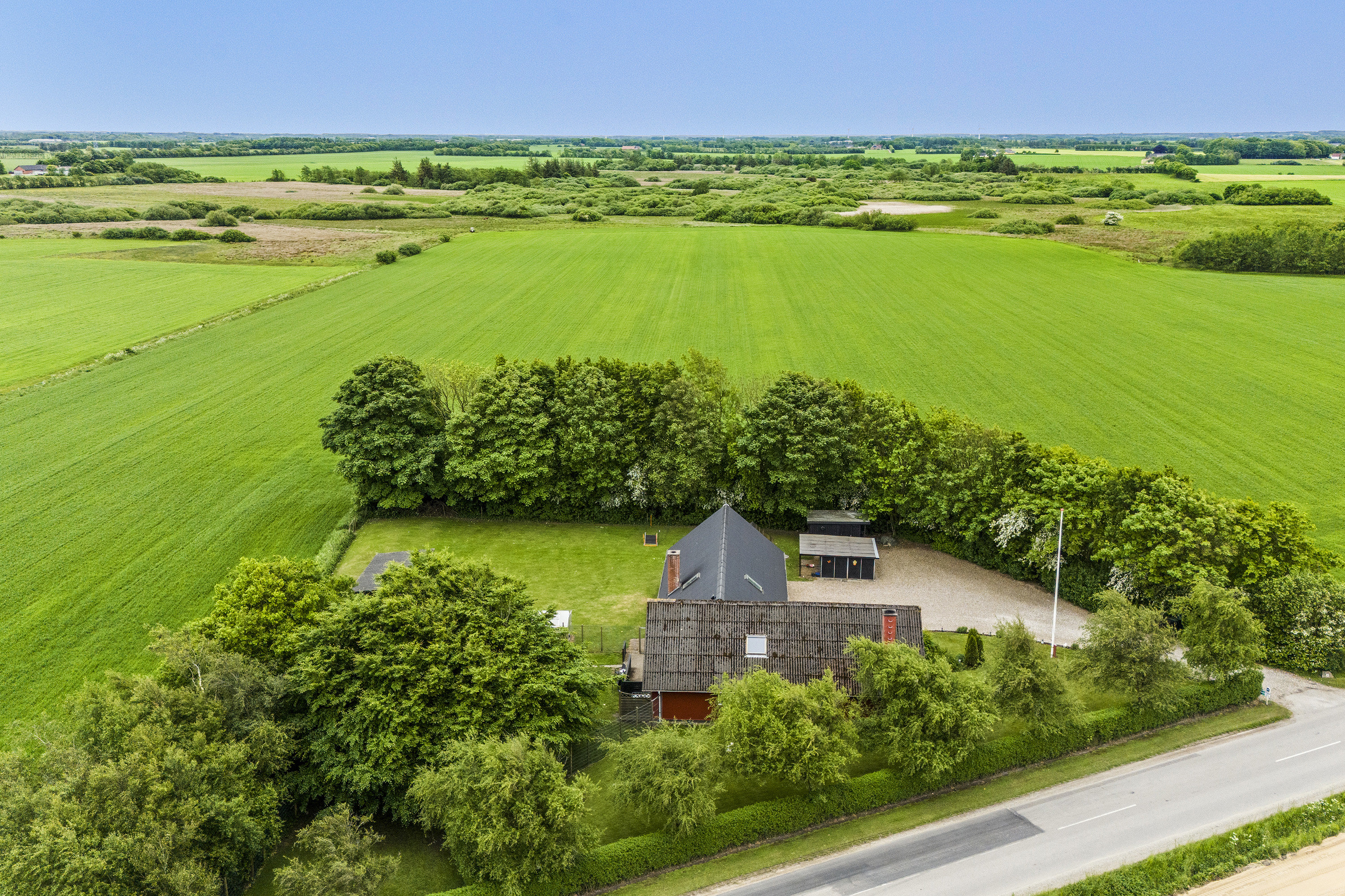 Miniaturebillede 1: ejendommen. Billede af Lynevej 17, Strellev, 6870 Ølgod