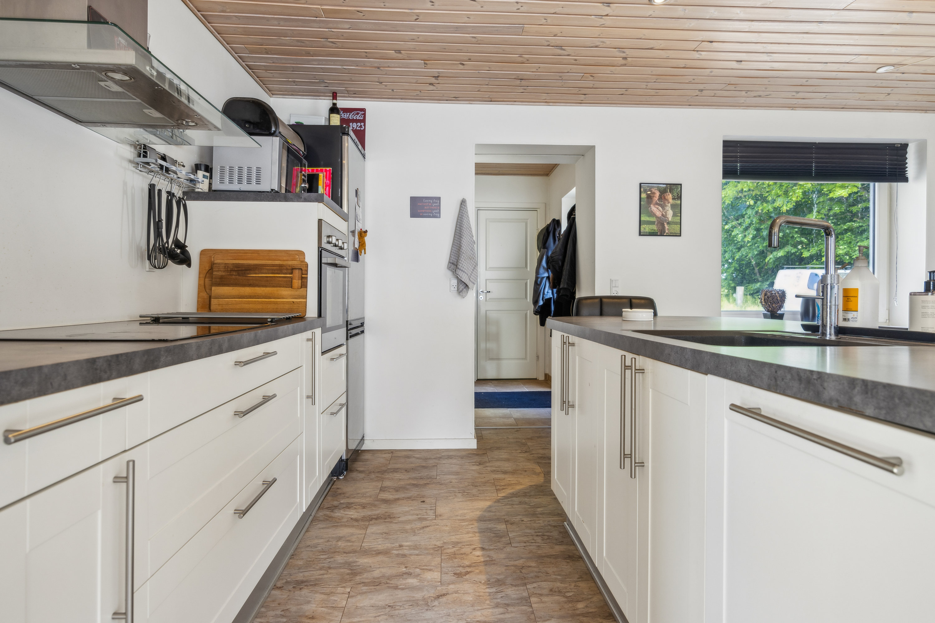 Fremhævet køkken billede i fuldskærmstilstand. Billede af Attrupvej 4, 9460 Brovst