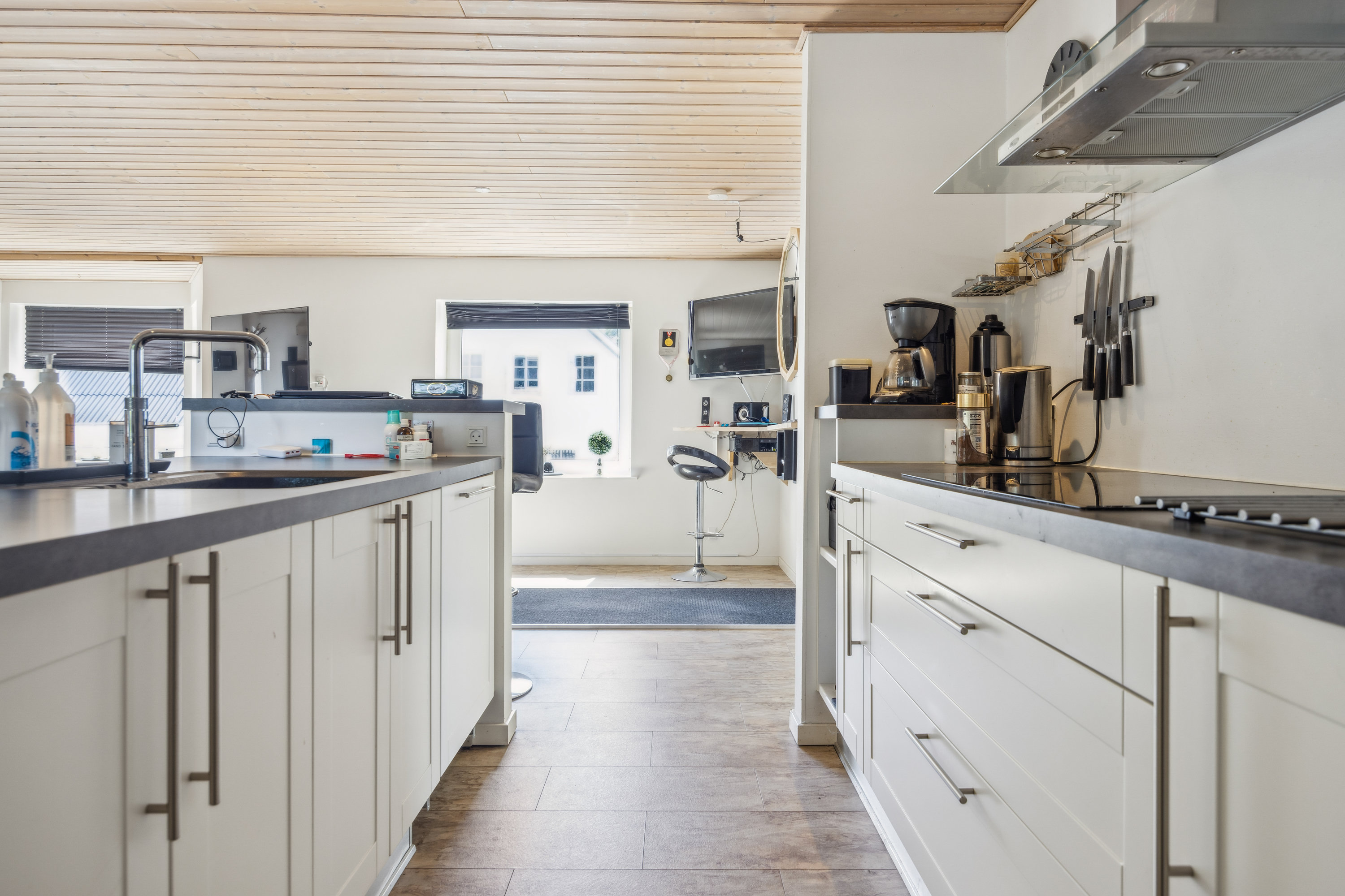 Fremhævet køkken billede i fuldskærmstilstand. Billede af Attrupvej 4, 9460 Brovst