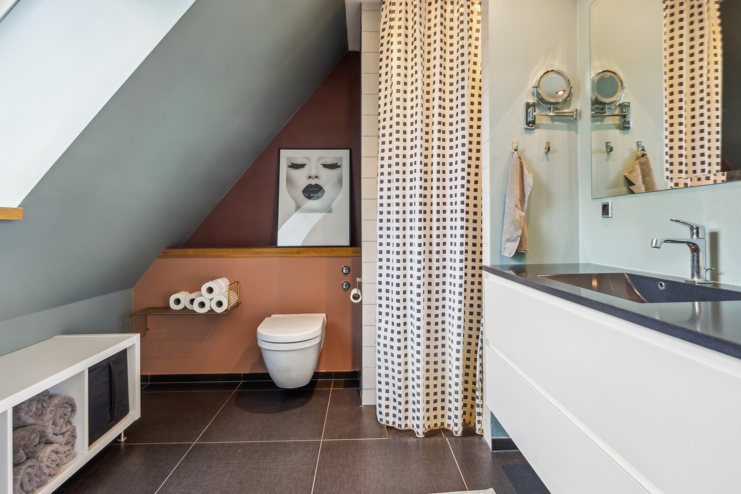 Fremhævet badeværelse billede i fuldskærmstilstand. Billede af Aagade 14, 9440 Aabybro