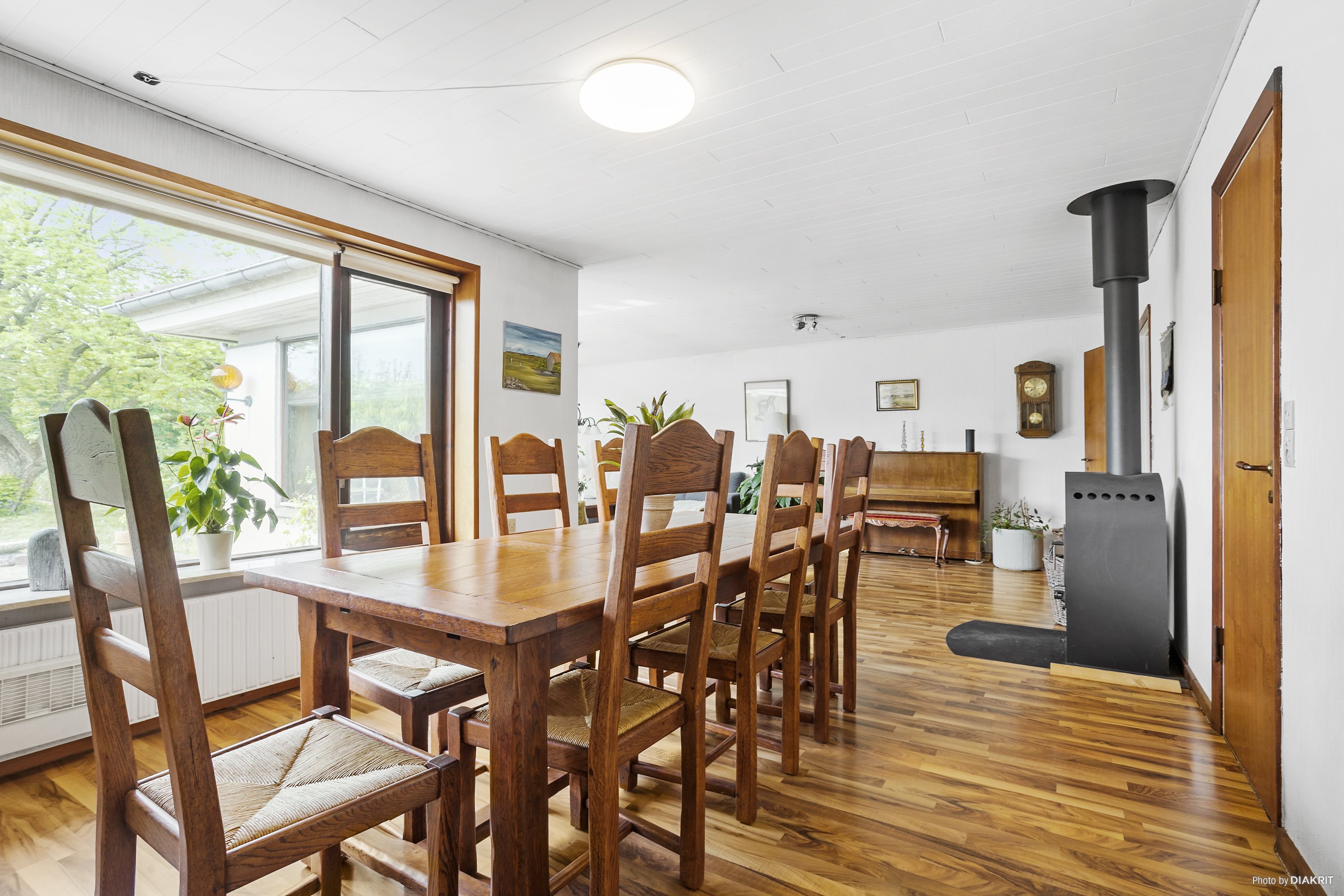 Fremhævet spisestue billede i fuldskærmstilstand. Billede af Skolegade 24, 6650 Brørup