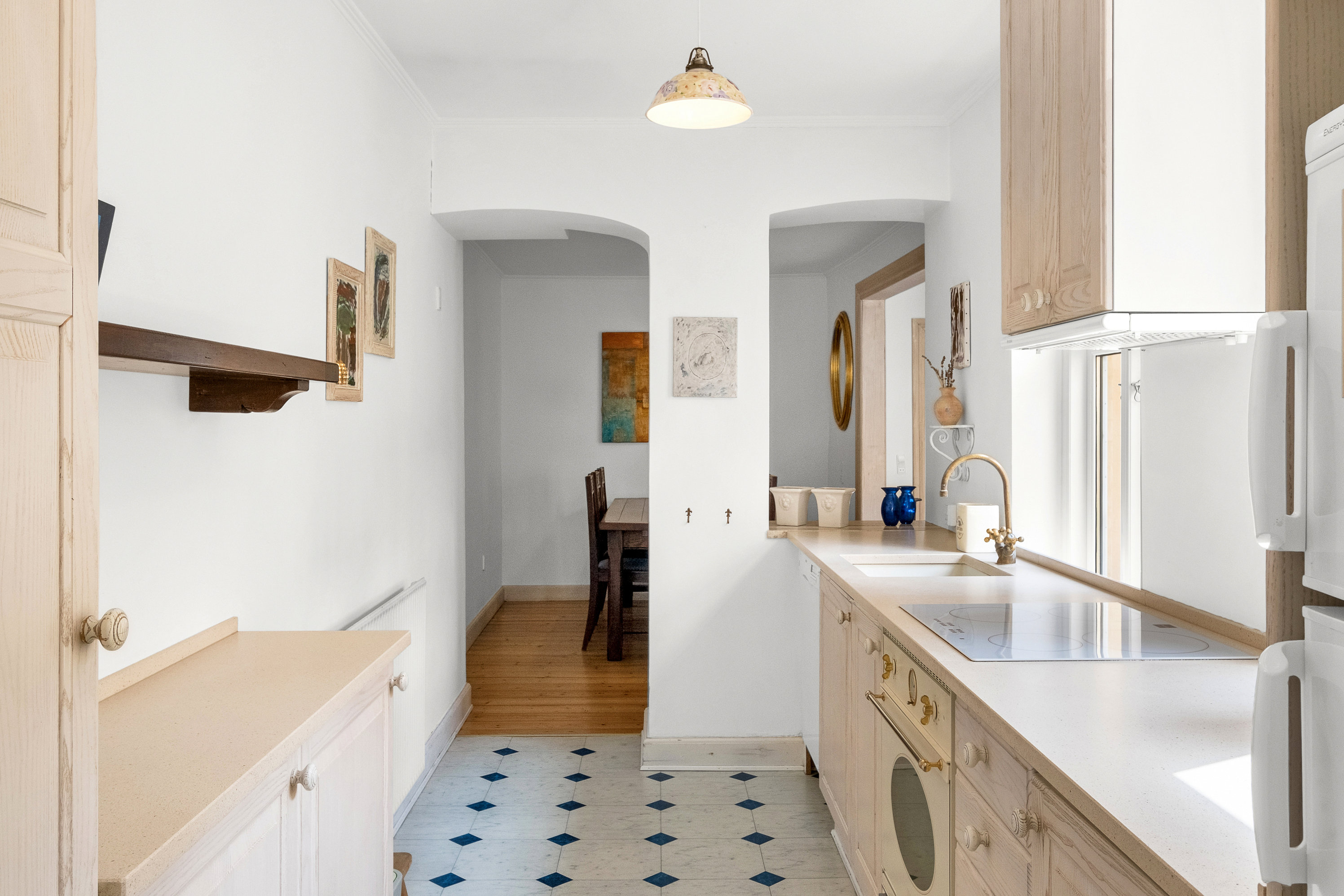 Fremhævet køkken billede i fuldskærmstilstand. Billede af Bülowsgade 8, 8000 Aarhus C