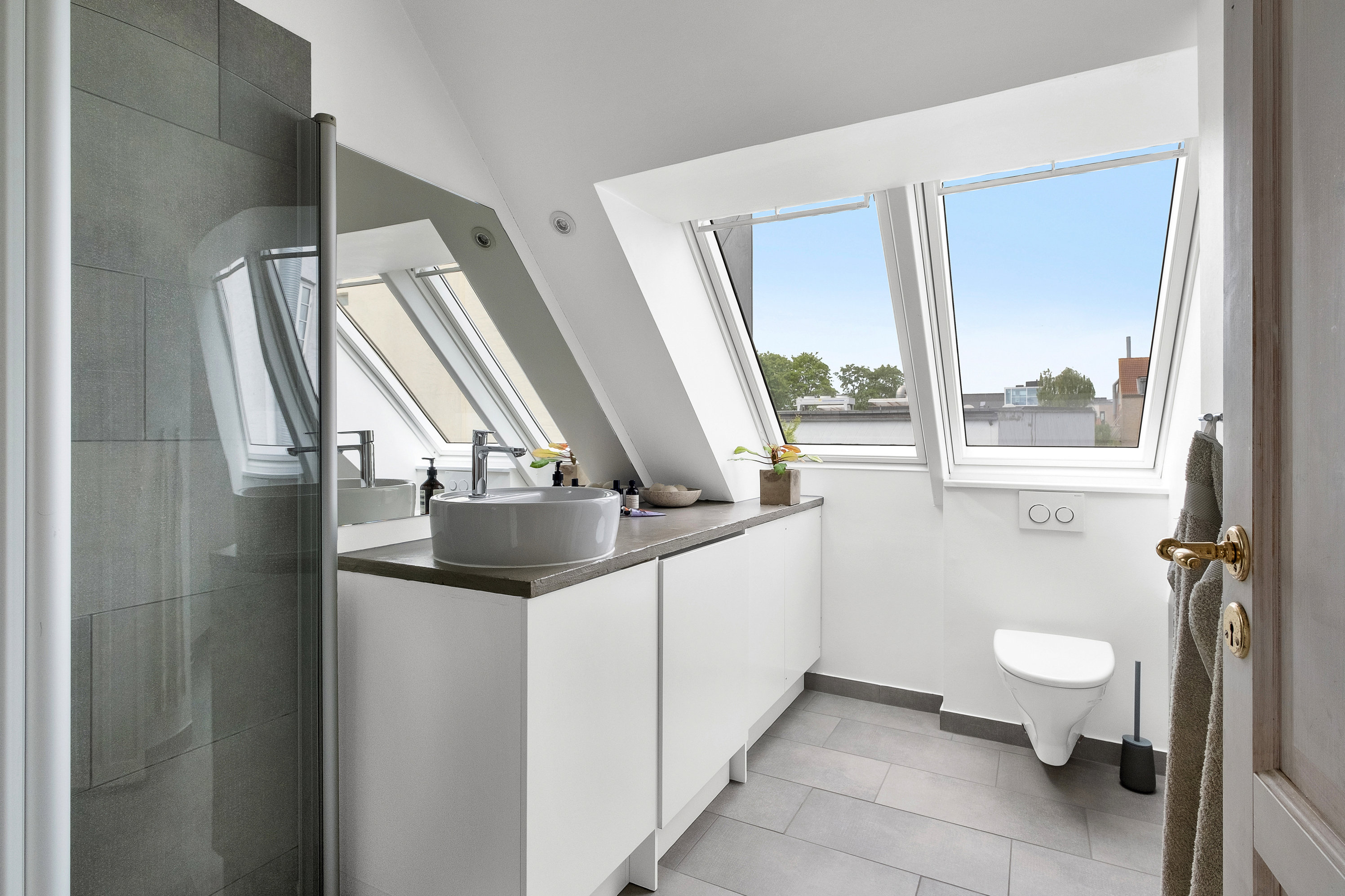 Fremhævet badeværelse billede i fuldskærmstilstand. Billede af Bülowsgade 8, 8000 Aarhus C