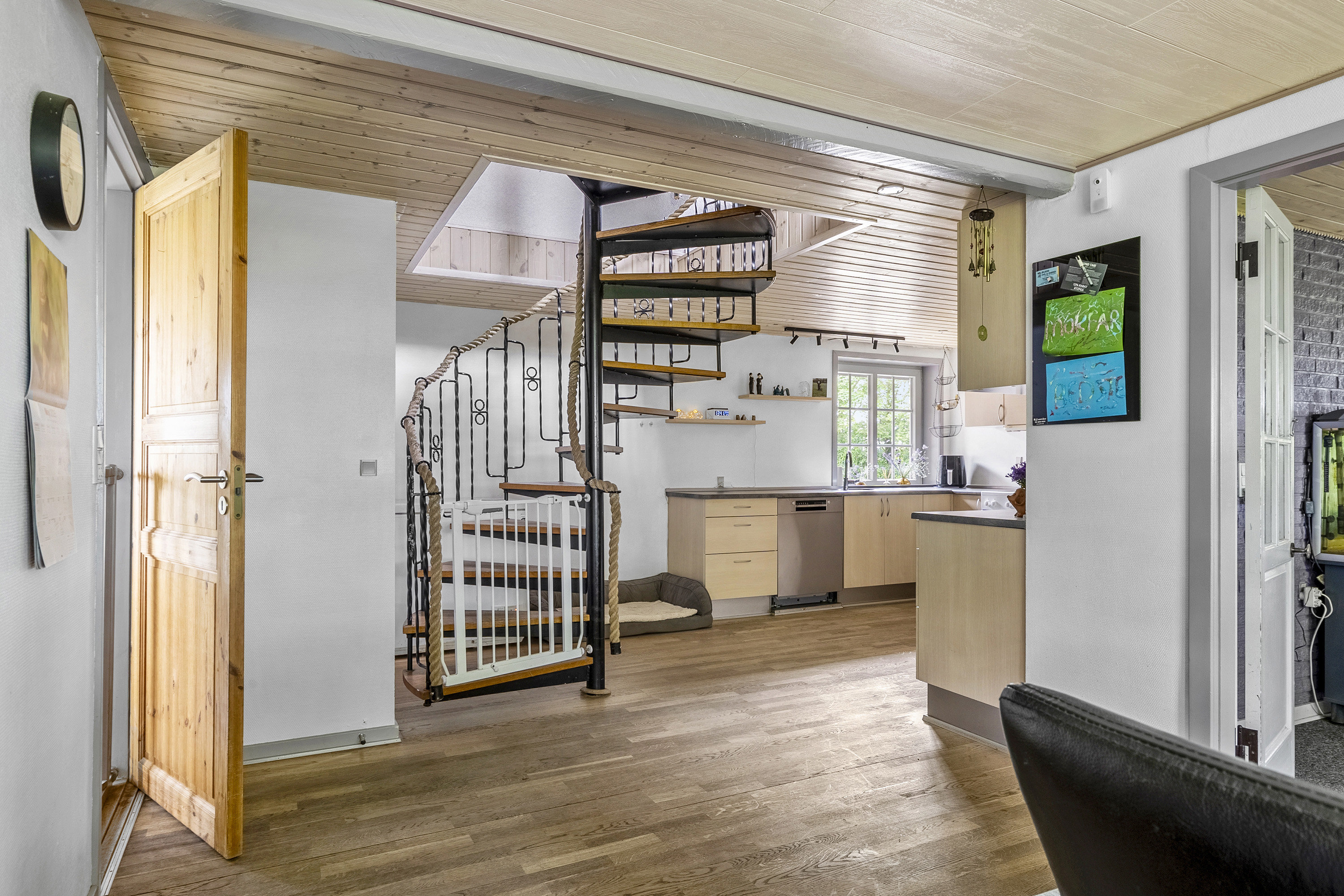 Fremhævet spisestue billede i fuldskærmstilstand. Billede af Lynevej 17, Strellev, 6870 Ølgod