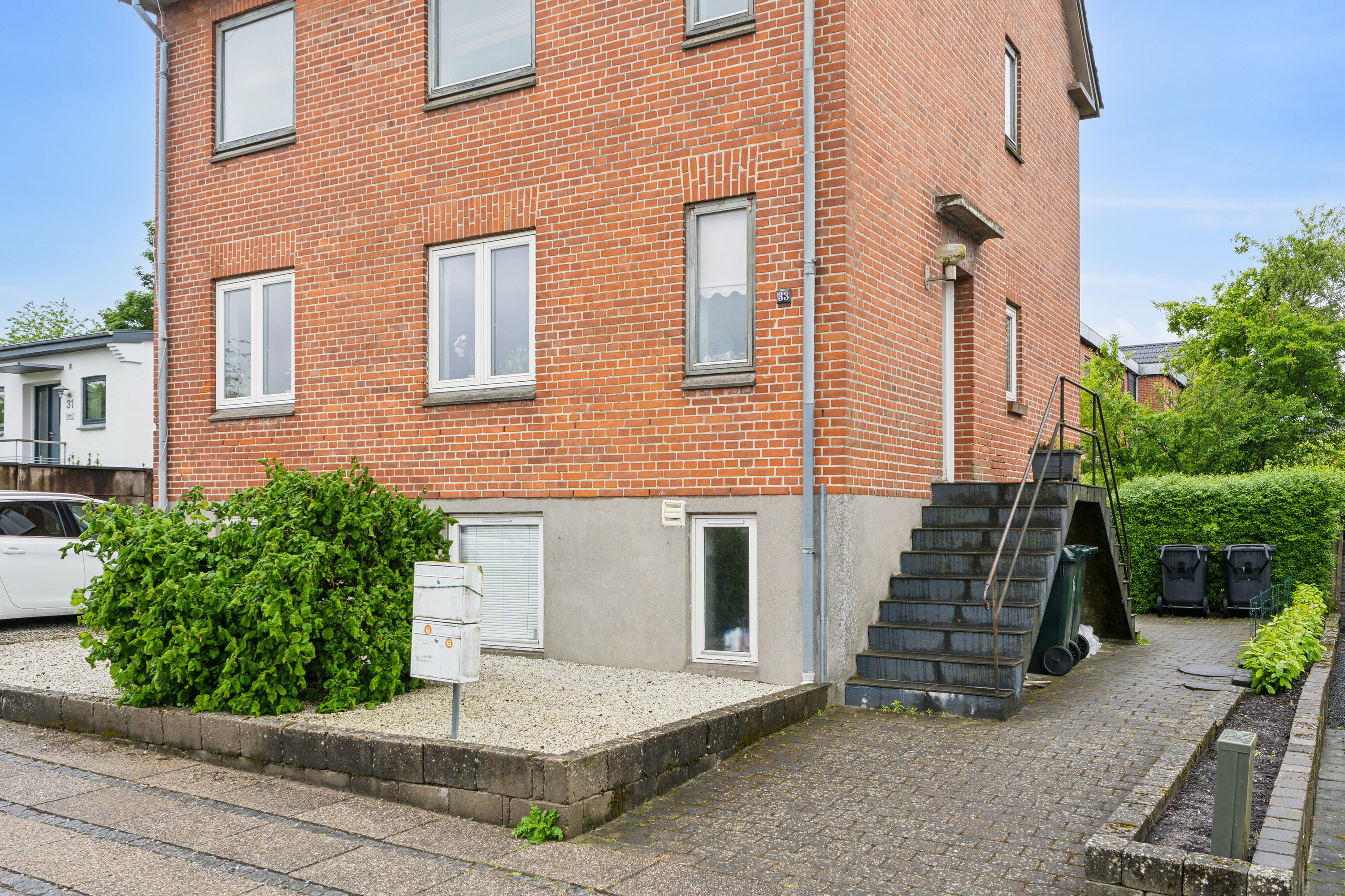 Fremhævet set fra vejen billede i fuldskærmstilstand. Billede af Kristiansgade 33, 1., 7430 Ikast