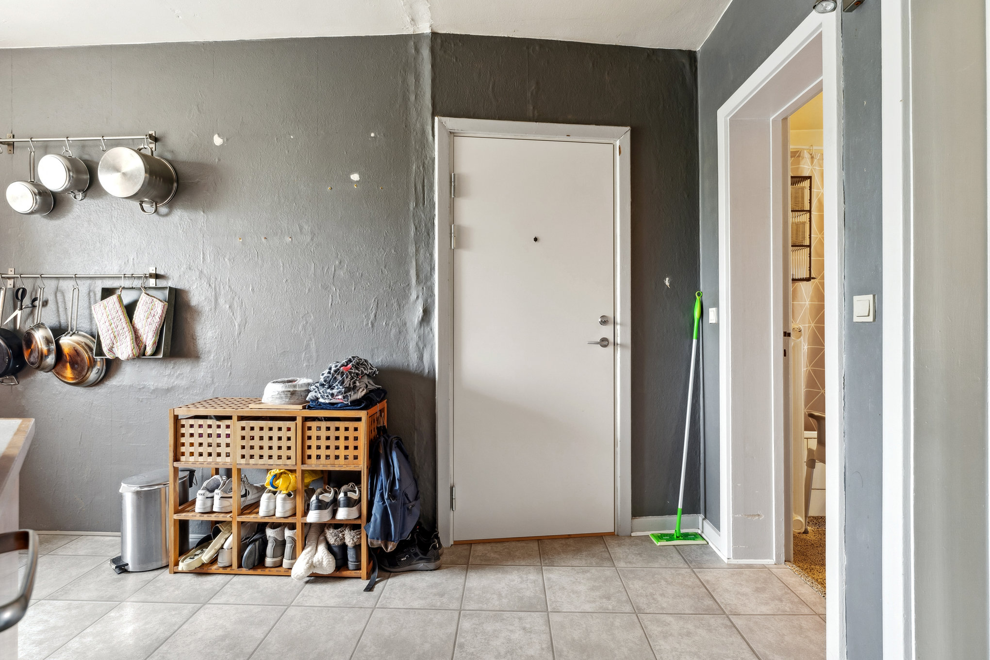 Fremhævet gang billede i fuldskærmstilstand. Billede af Snerlevej 23, st.. th., 8930 Randers NØ