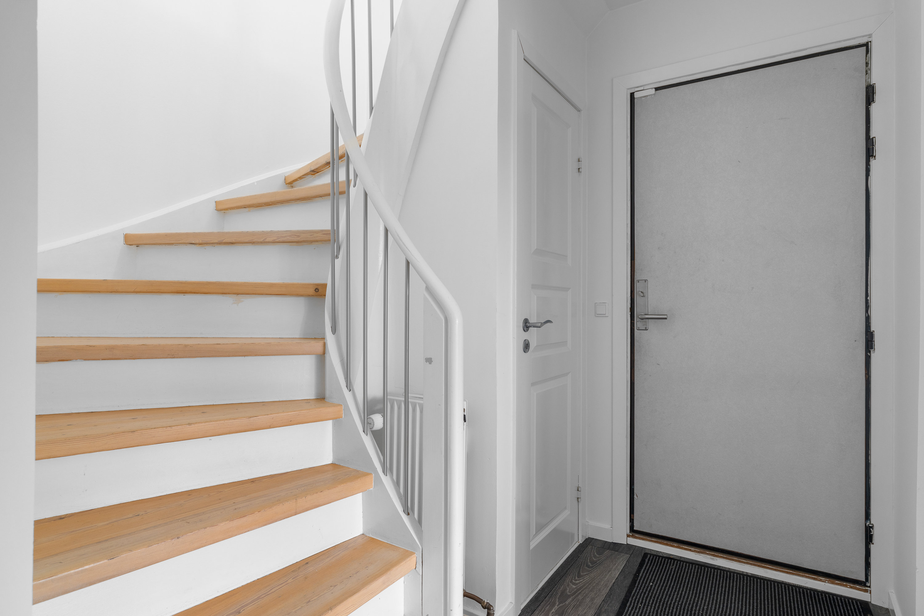 Fremhævet trappe billede i fuldskærmstilstand. Billede af Fritz Sybergsvej 2, 5600 Faaborg