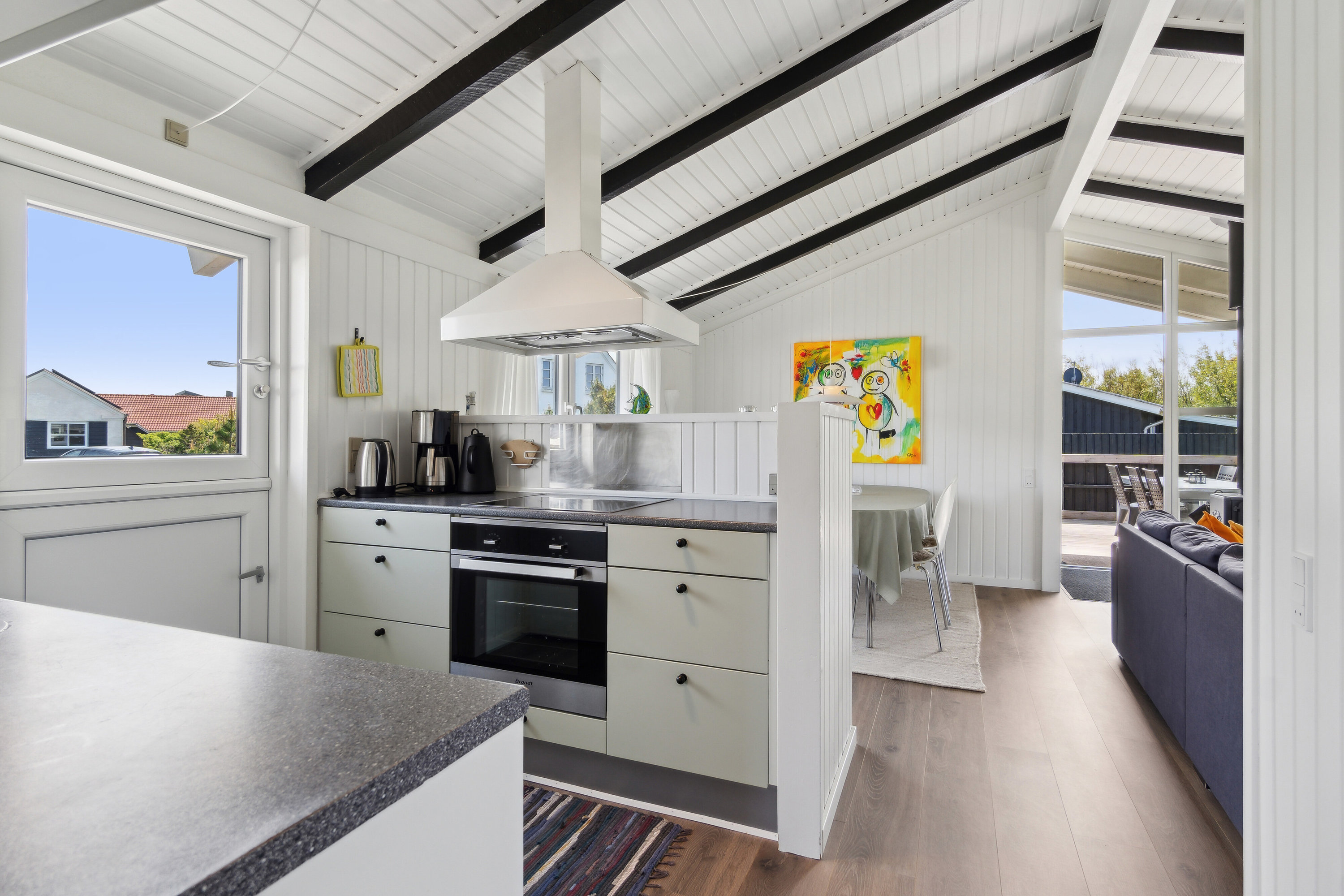 Fremhævet køkken billede i fuldskærmstilstand. Billede af Tuerbak 26, Klitmøller, 7700 Thisted