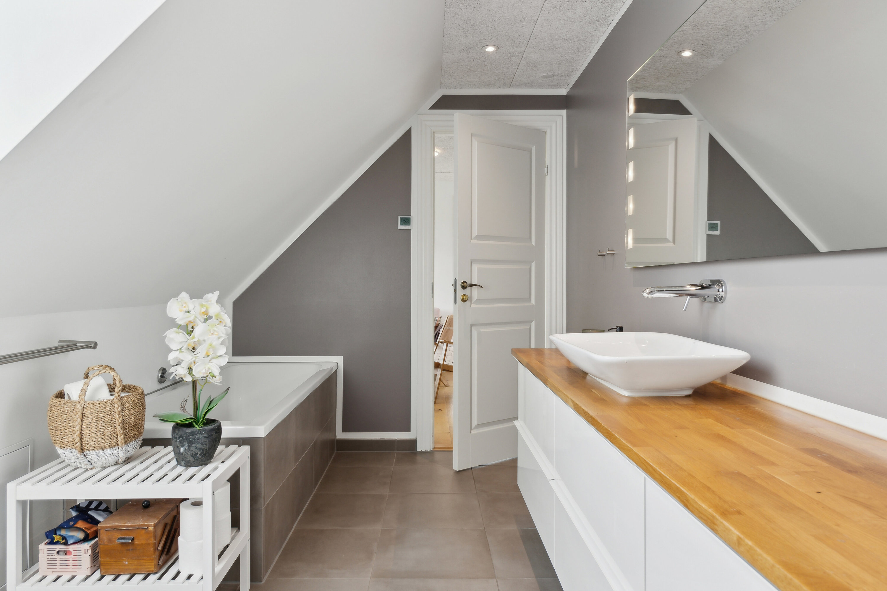 Fremhævet badeværelse billede i fuldskærmstilstand. Billede af Ydunshave 8, Tåsinge, 5700 Svendborg