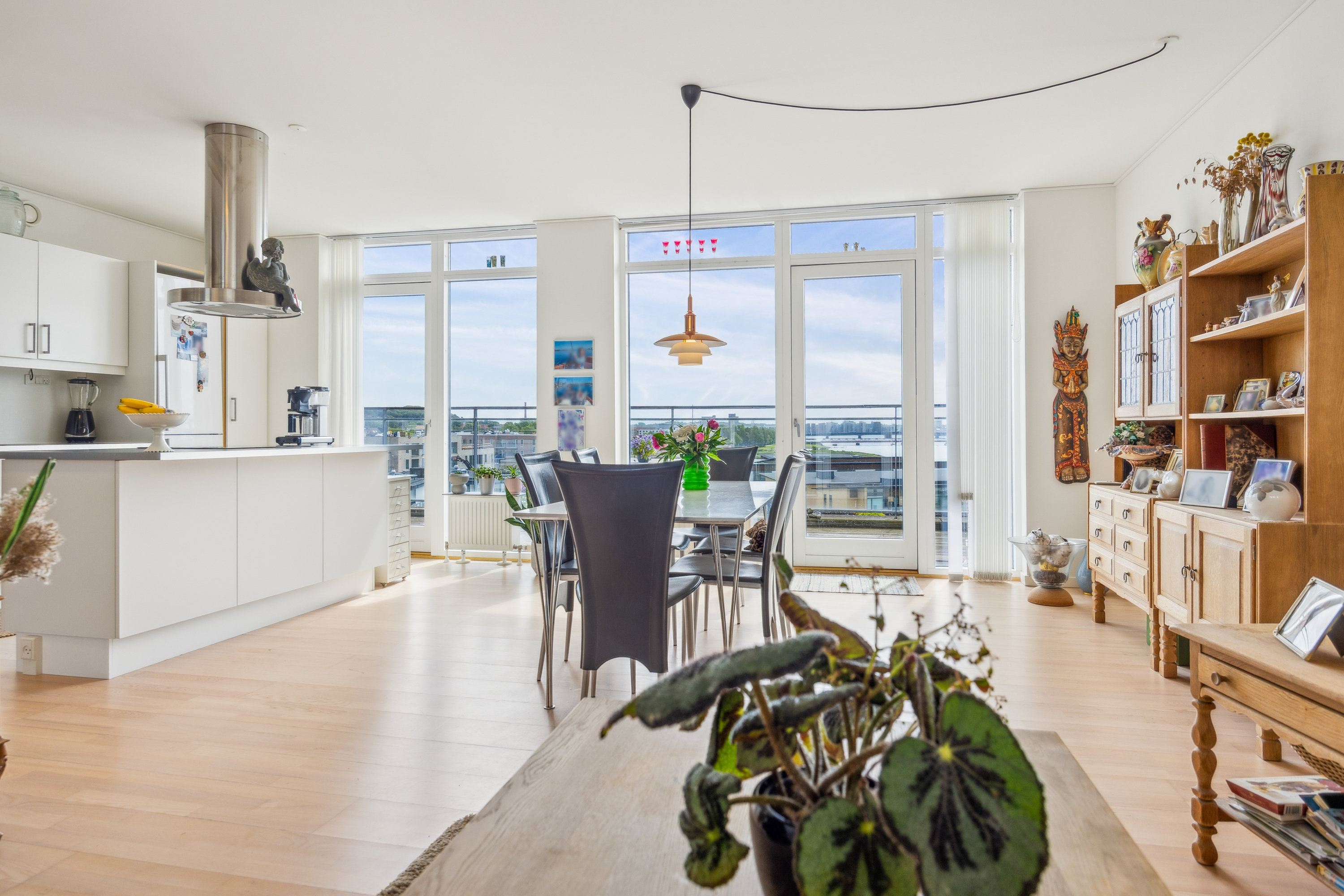 Fremhævet stue billede i fuldskærmstilstand. Billede af Julius Posselts Vej 1D, 5. 2., 9400 Nørresundby