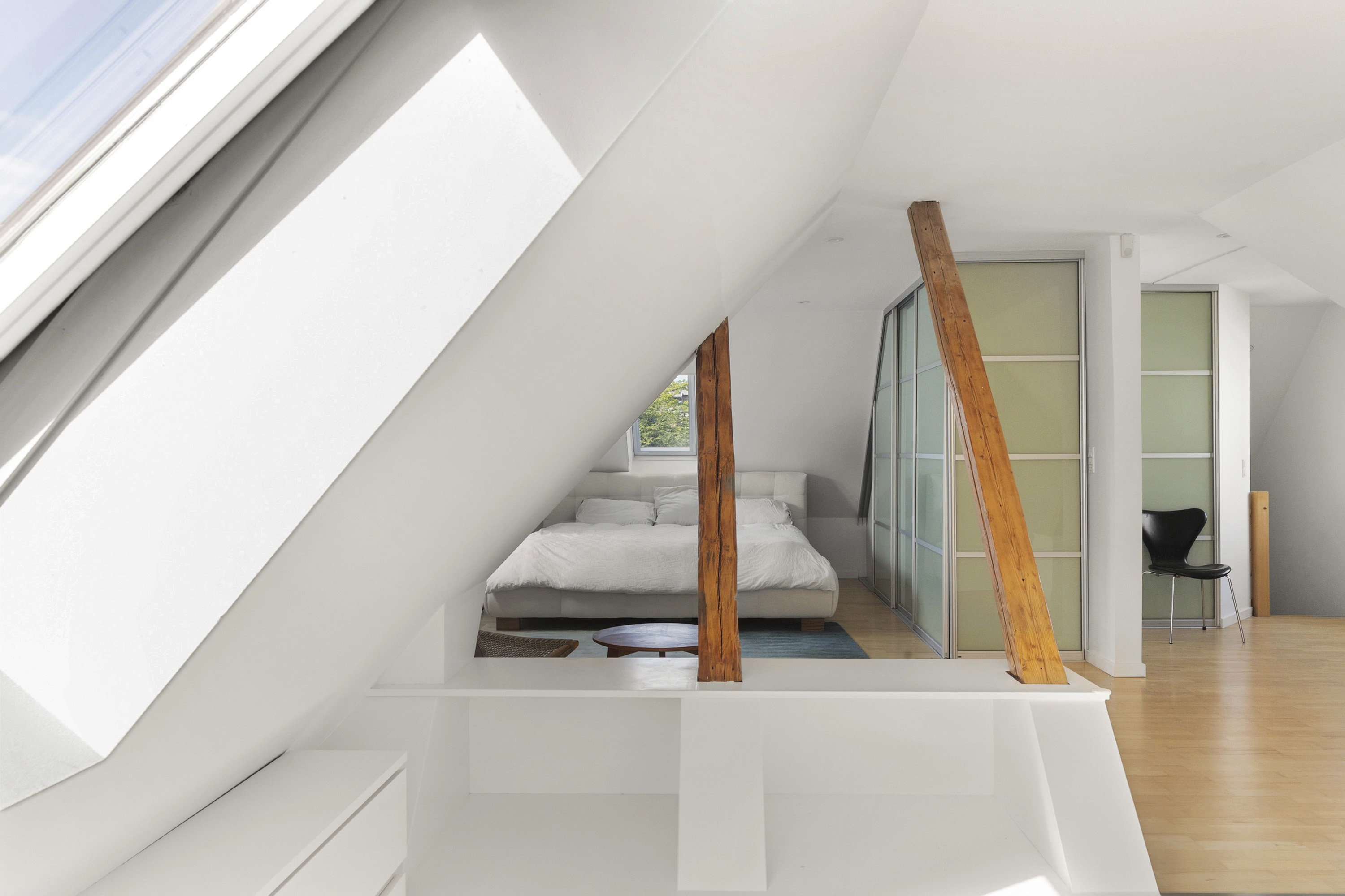 Fremhævet soveværelse billede i fuldskærmstilstand. Billede af Baneskellet 40, 2950 Vedbæk