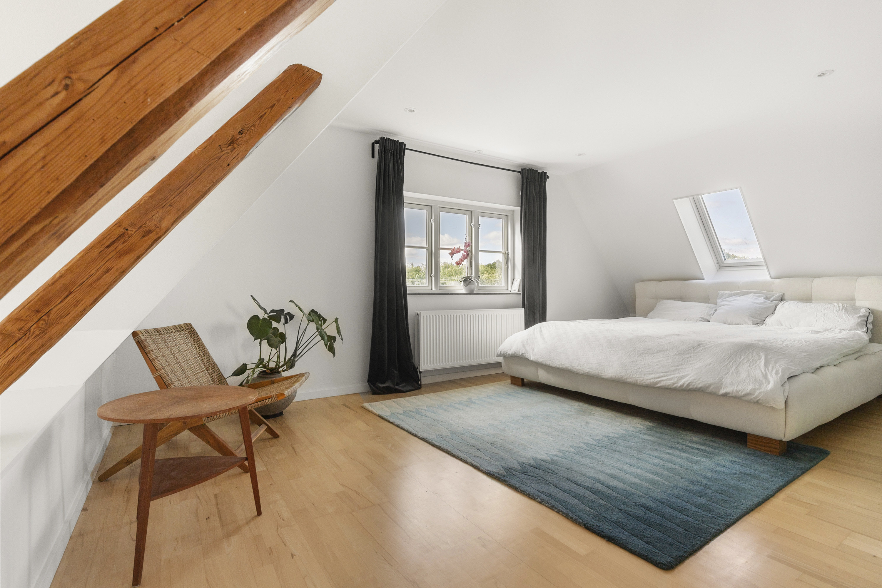 Fremhævet soveværelse billede i fuldskærmstilstand. Billede af Baneskellet 40, 2950 Vedbæk