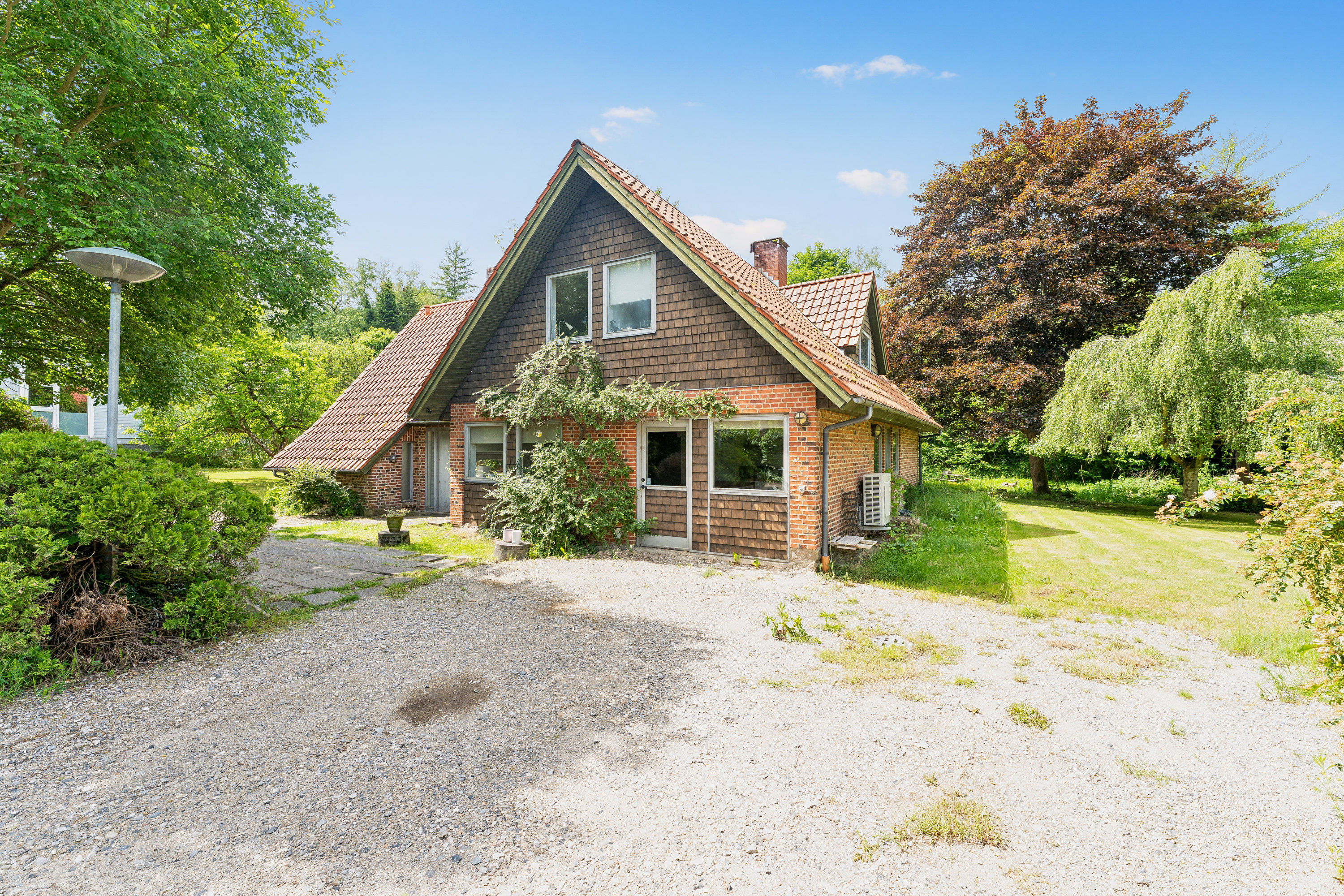 Miniaturebillede 1: ejendom 1. Billede af Skolevangen 8, 8860 Ulstrup