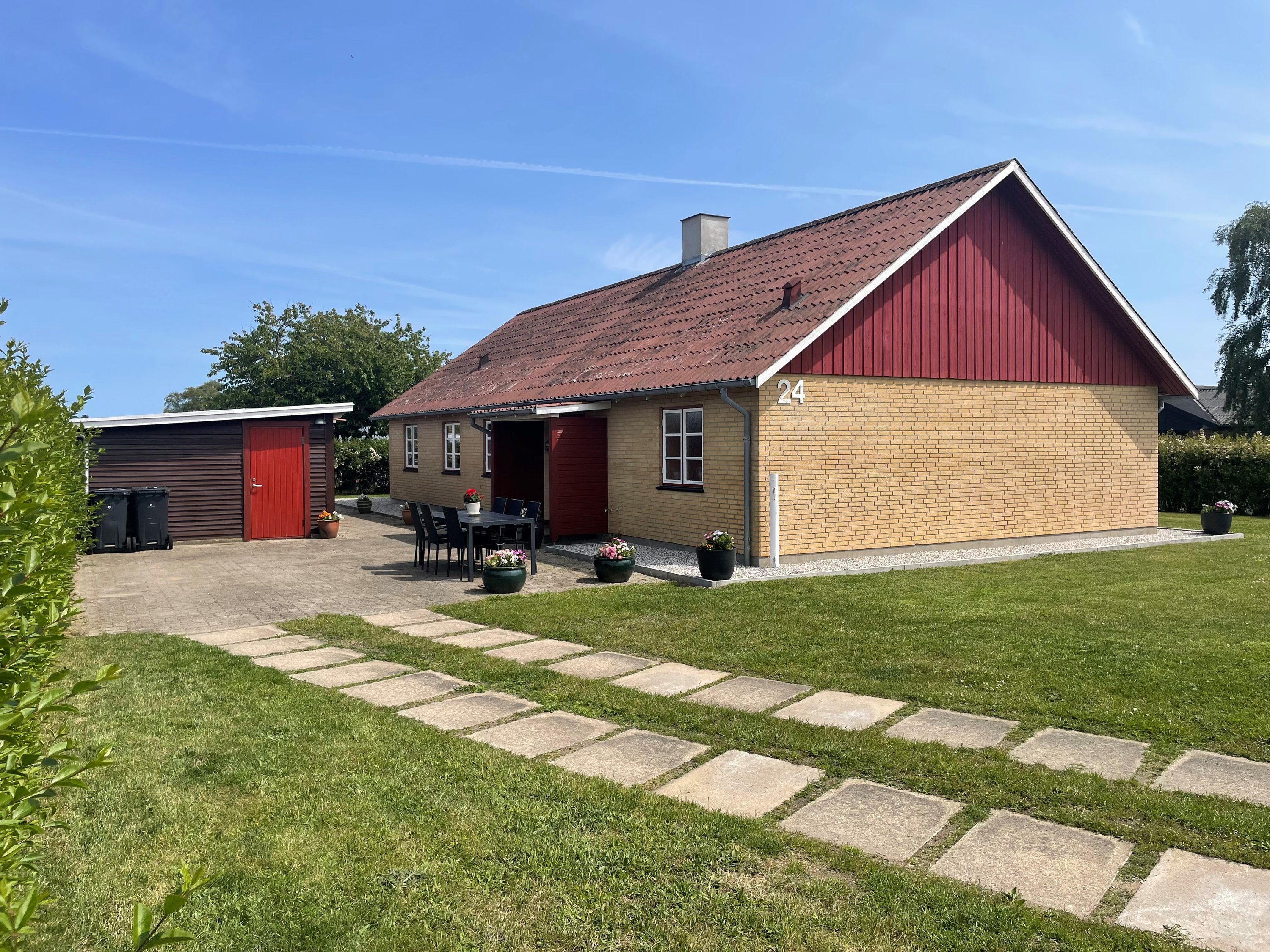 Miniaturebillede 1: . Billede af Kornblomstvej 24, 9300 Sæby