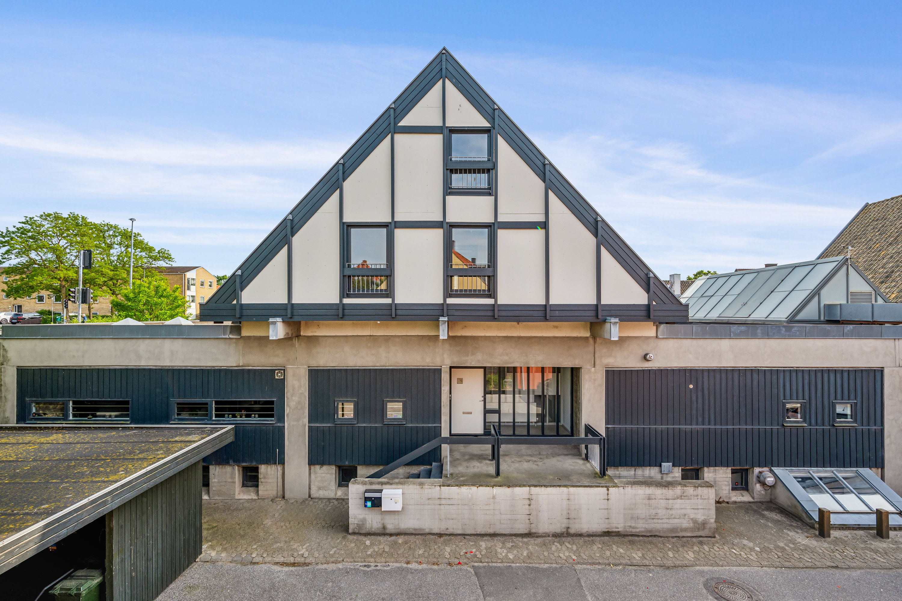 Fremhævet ejendom 1 billede i fuldskærmstilstand. Billede af Jernbanegade 25, 8400 Ebeltoft