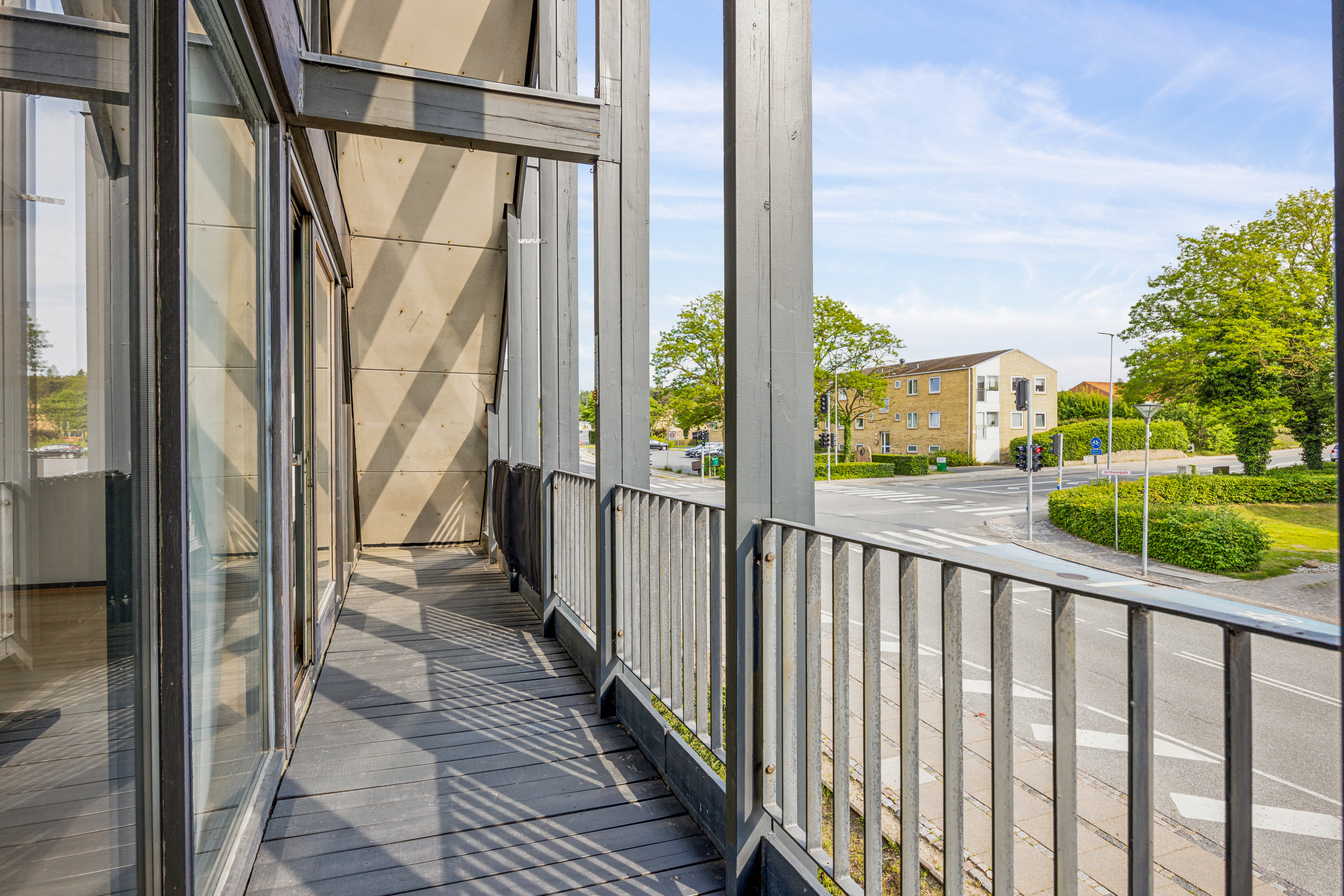 Fremhævet altan billede i fuldskærmstilstand. Billede af Jernbanegade 25, 8400 Ebeltoft