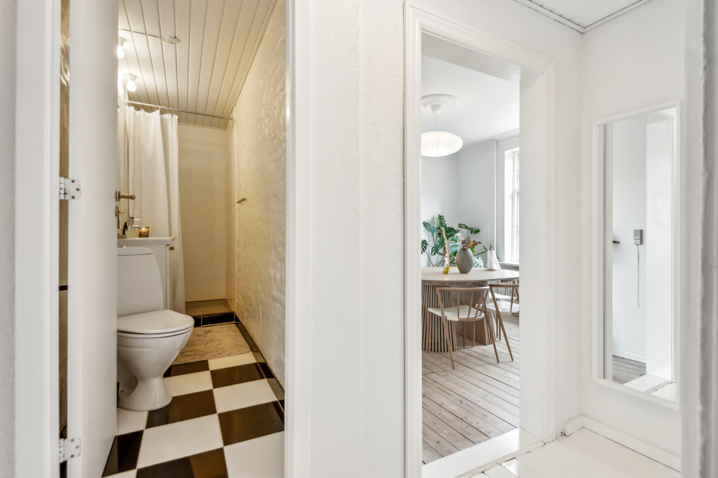 Fremhævet gang billede i fuldskærmstilstand. Billede af Løkkegade 15, 2. tv., 9000 Aalborg