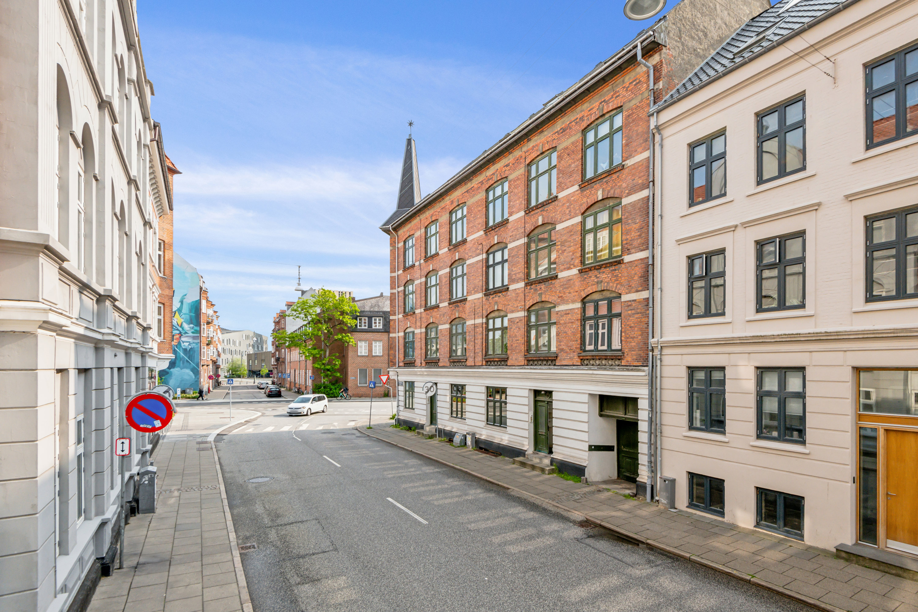 Fremhævet ejendom 1 billede i fuldskærmstilstand. Billede af Løkkegade 15, 2. tv., 9000 Aalborg