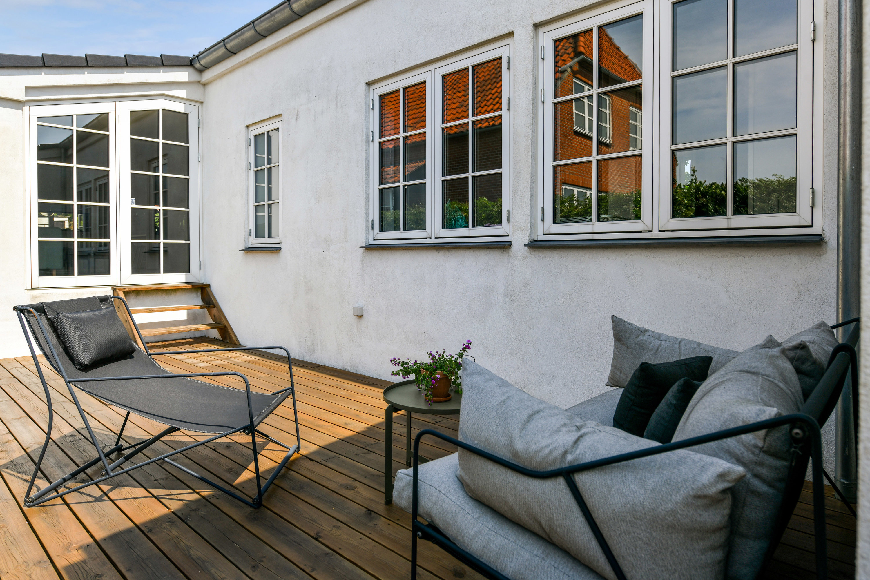 Fremhævet terrasse billede i fuldskærmstilstand. Billede af Carit Etlars Alle 36, 6700 Esbjerg