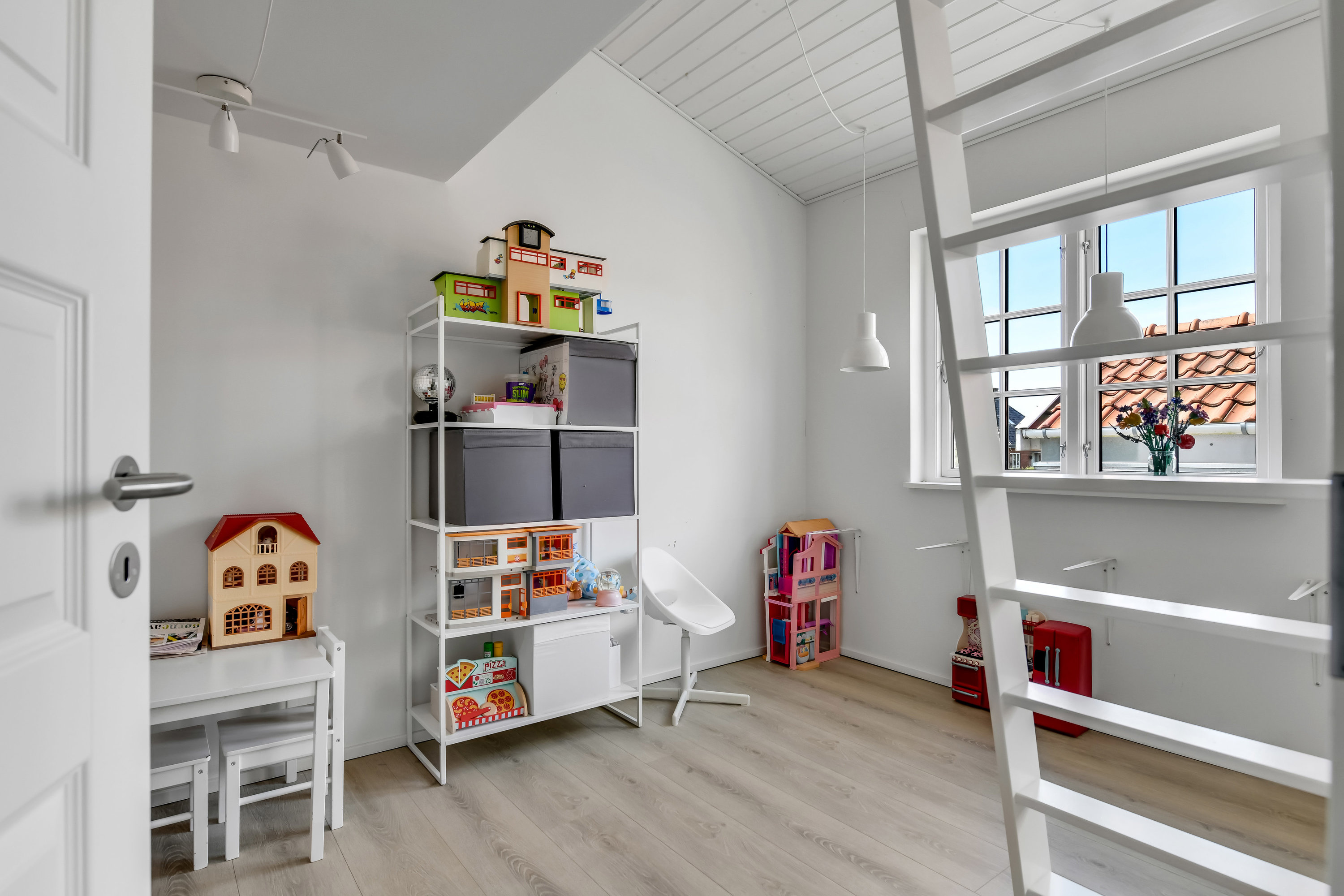 Fremhævet værelse billede i fuldskærmstilstand. Billede af Carit Etlars Alle 36, 6700 Esbjerg