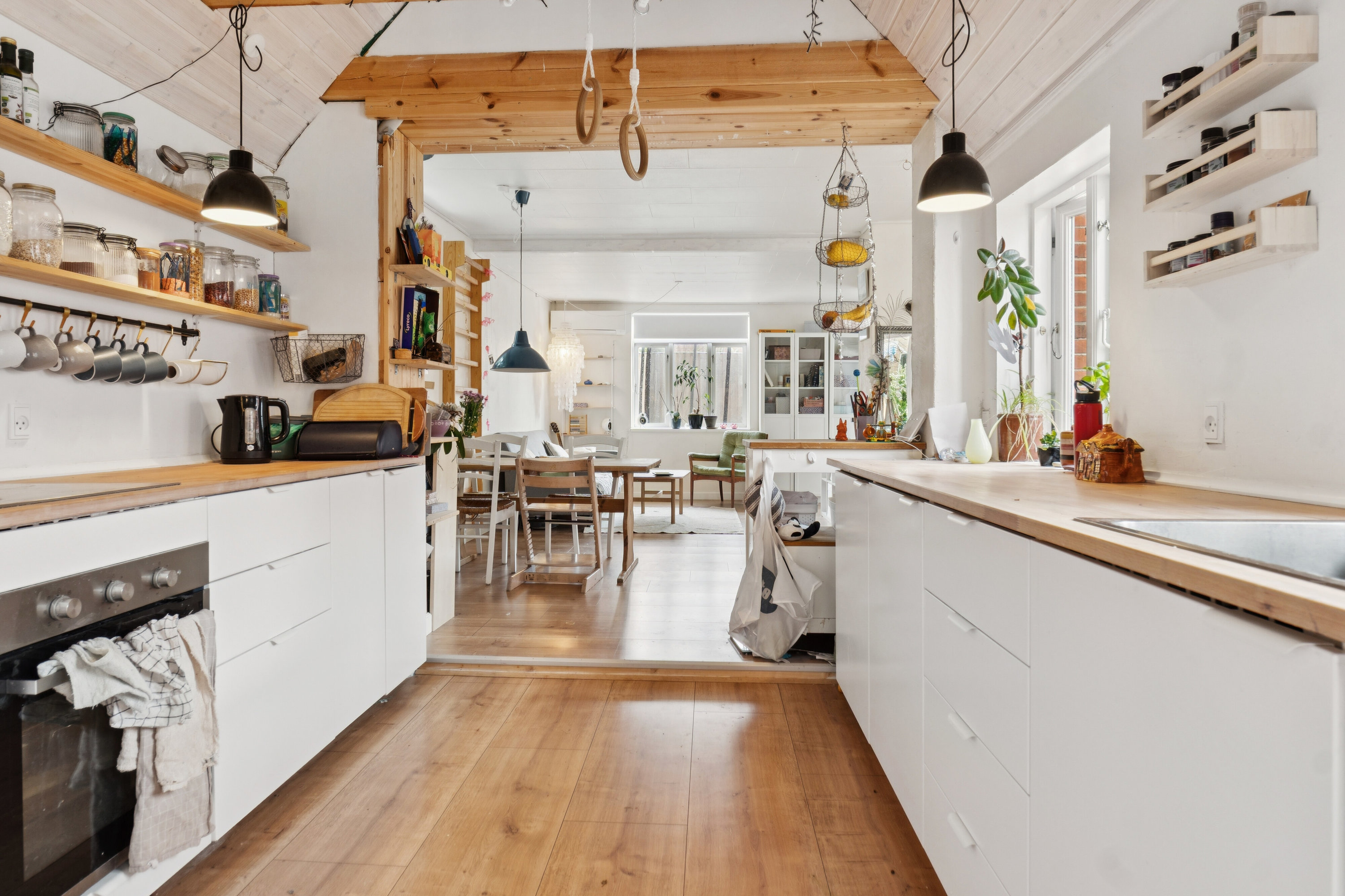 Fremhævet køkken billede i fuldskærmstilstand. Billede af Svendborgvej 45, Ollerup, 5762 Vester Skerninge