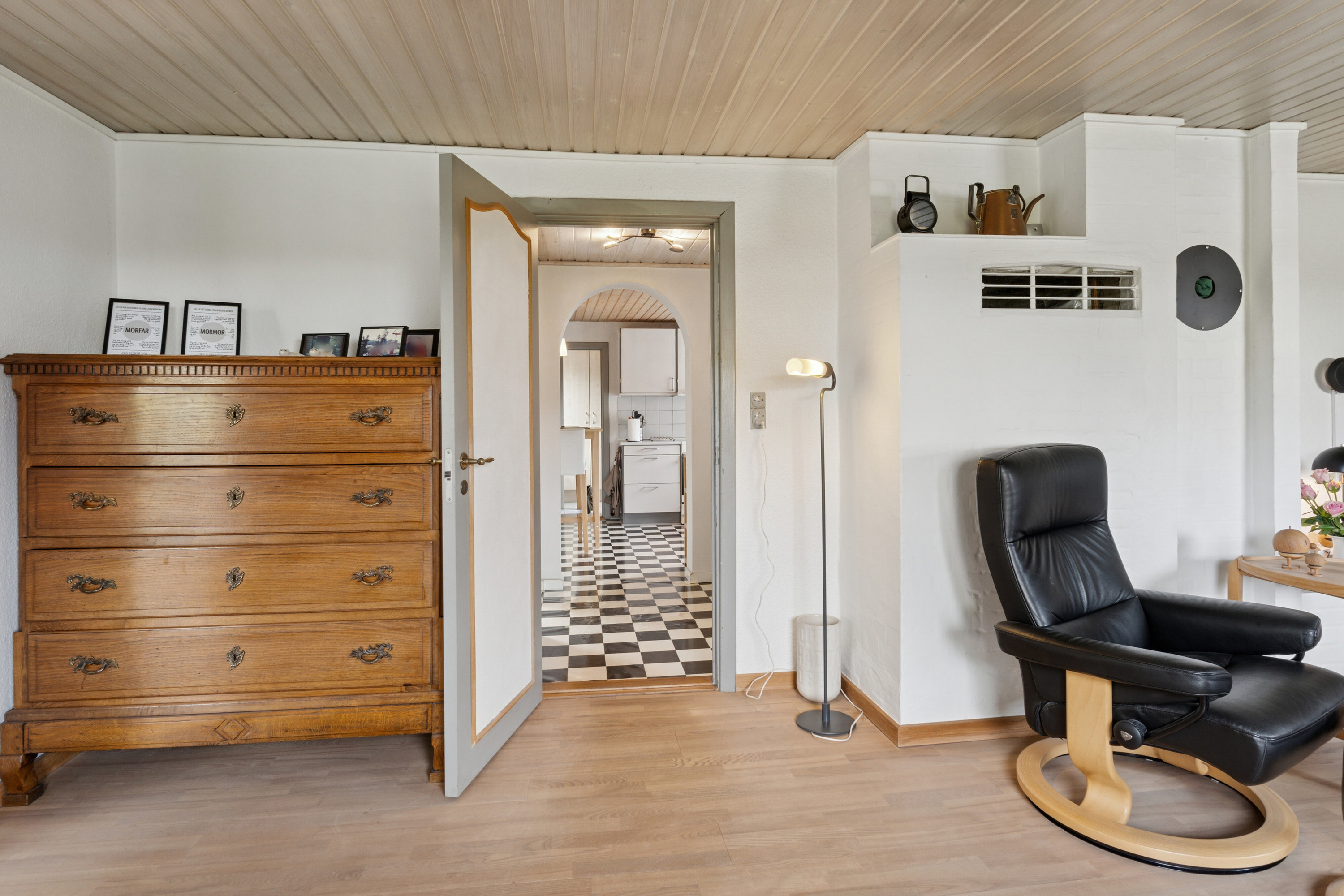 Fremhævet stue billede i fuldskærmstilstand. Billede af Frederiksberg 37, 4470 Svebølle