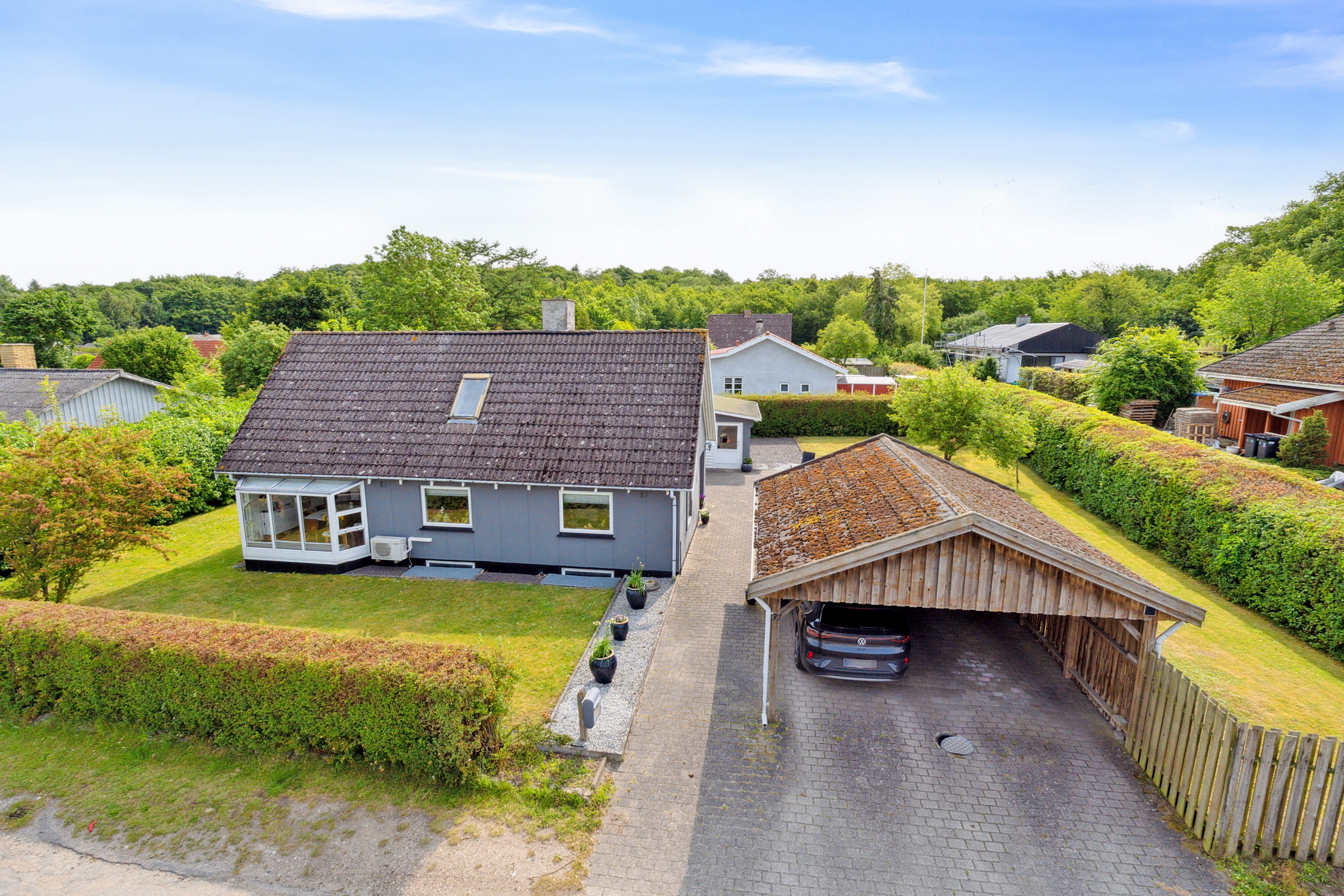 Fremhævet set fra vejen billede i fuldskærmstilstand. Billede af Frederiksberg 37, 4470 Svebølle