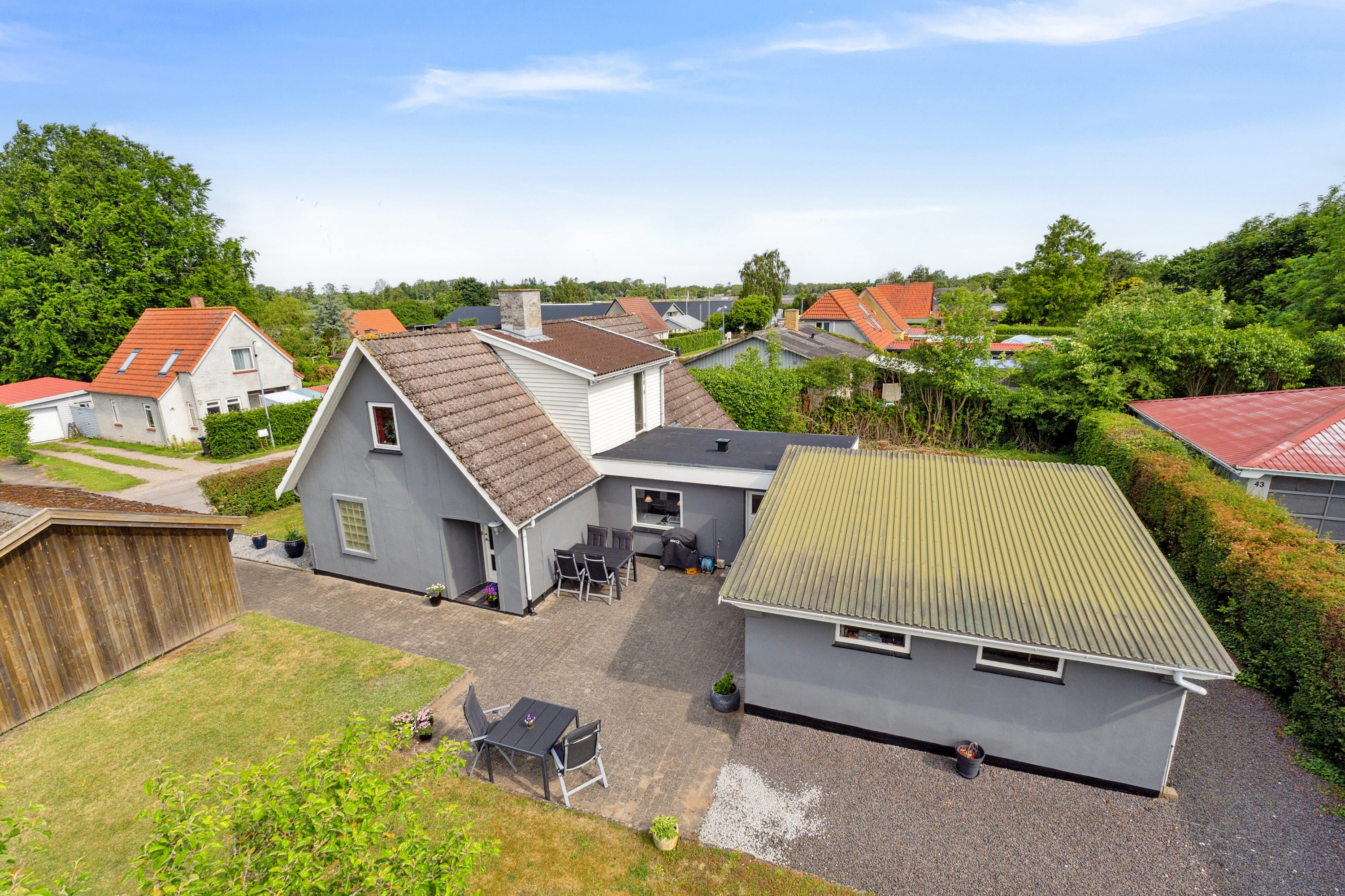 Fremhævet set fra haven billede i fuldskærmstilstand. Billede af Frederiksberg 37, 4470 Svebølle