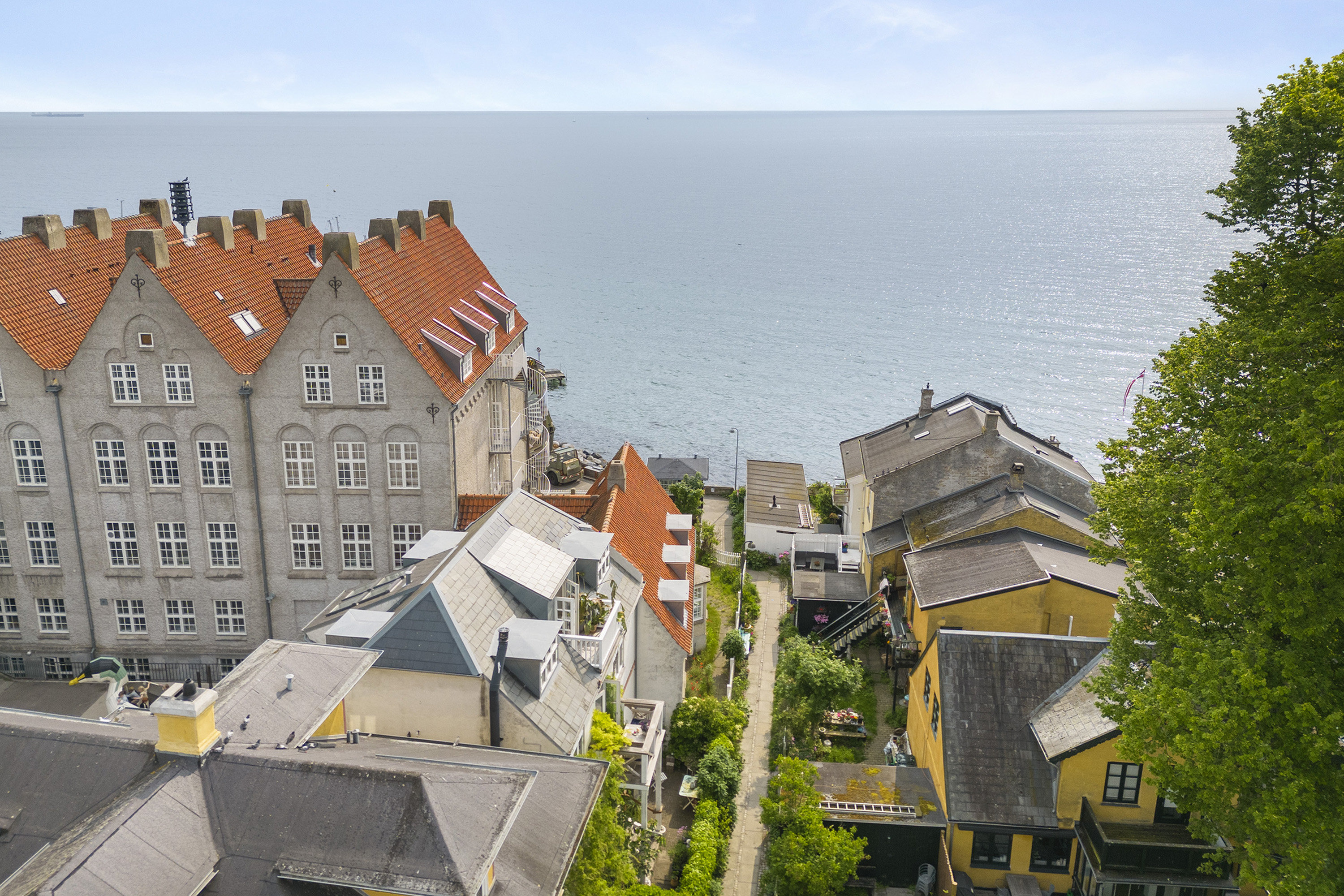 Fremhævet ejendommen billede i fuldskærmstilstand. Billede af Becksvej 1, 1., 2930 Klampenborg