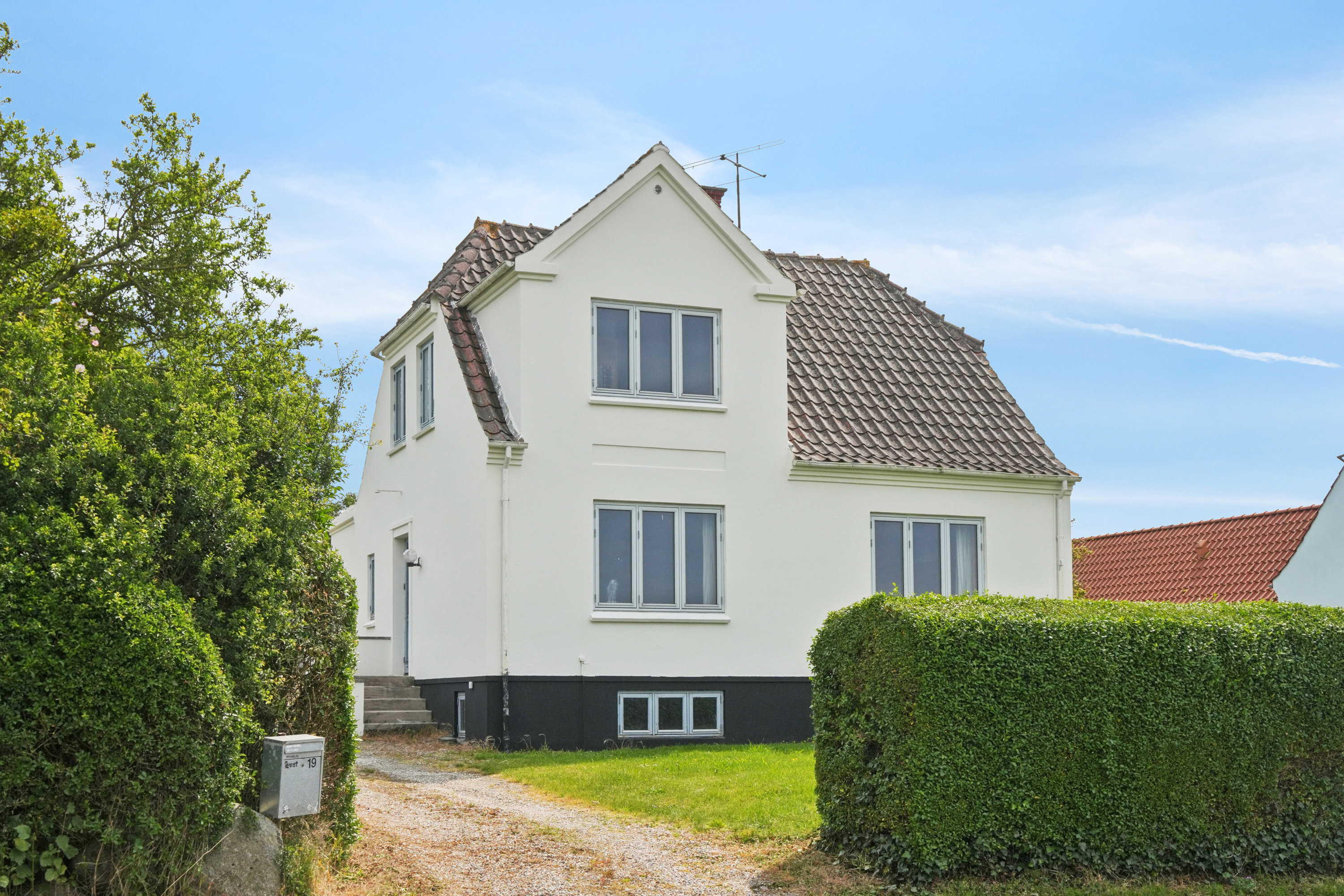 Fremhævet set fra vejen billede i fuldskærmstilstand. Billede af Tryggelev 19, Tryggelev, 5932 Humble