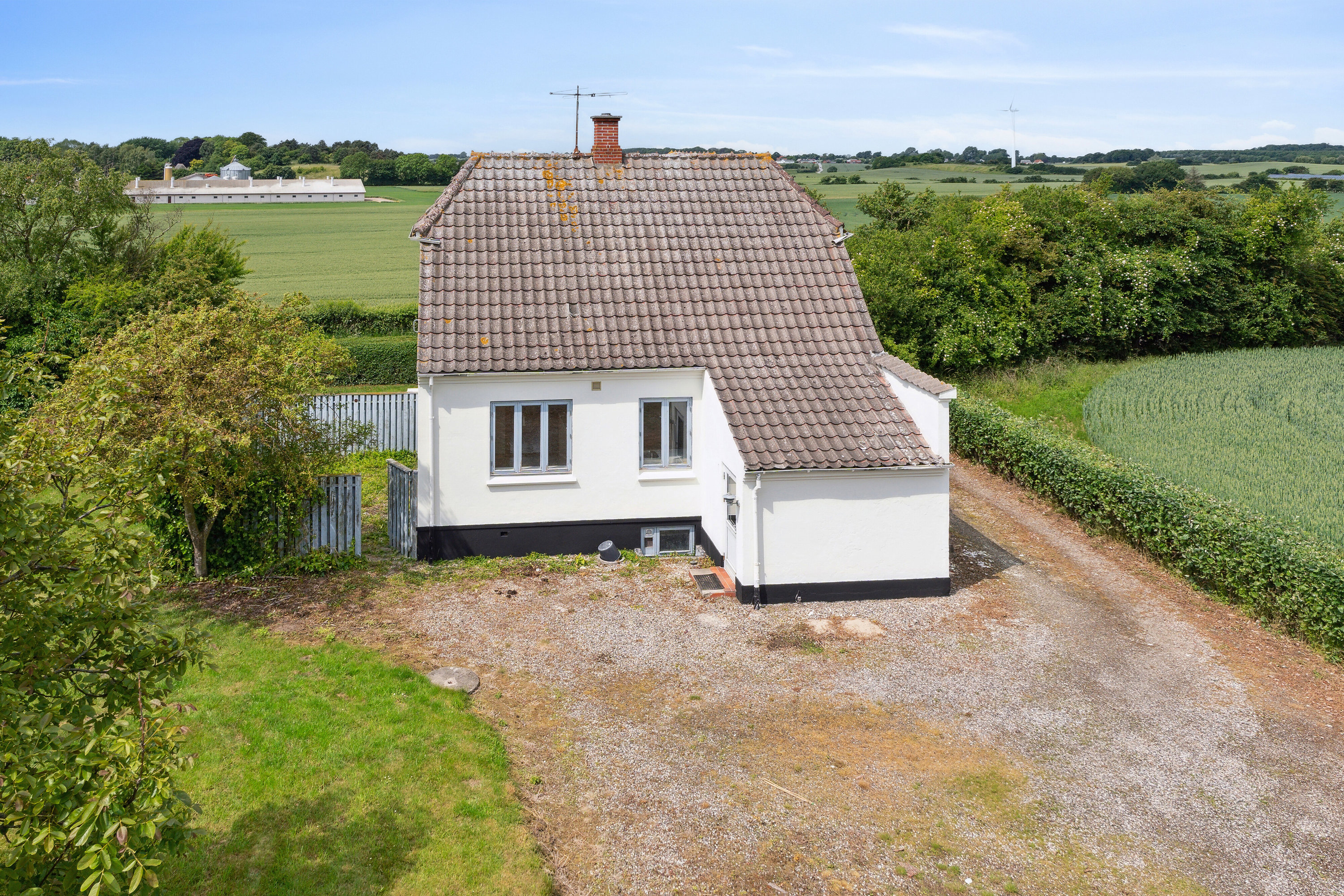 Miniaturebillede 2: set fra vejen. Billede af Tryggelev 19, Tryggelev, 5932 Humble