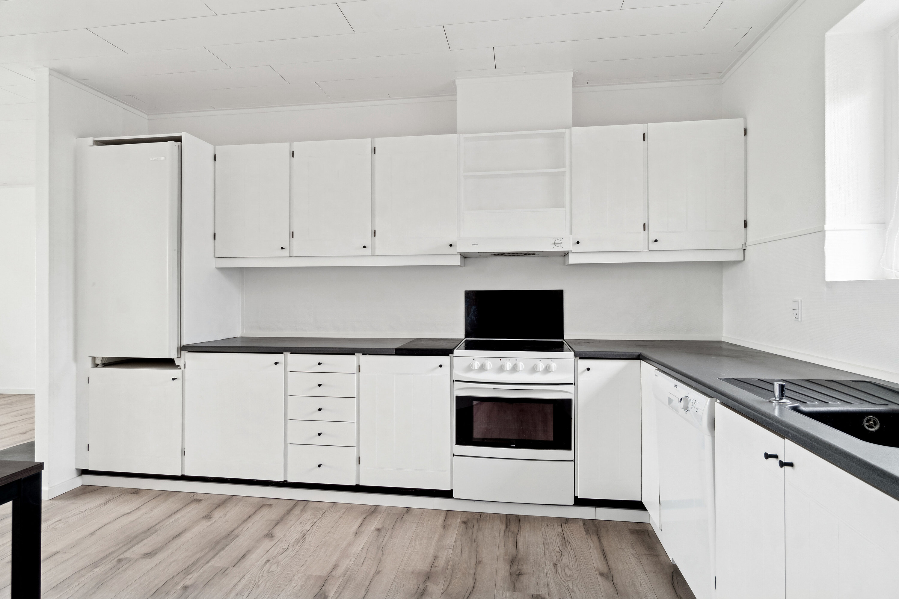 Fremhævet køkken billede i fuldskærmstilstand. Billede af Musikbyen 25, 4573 Højby