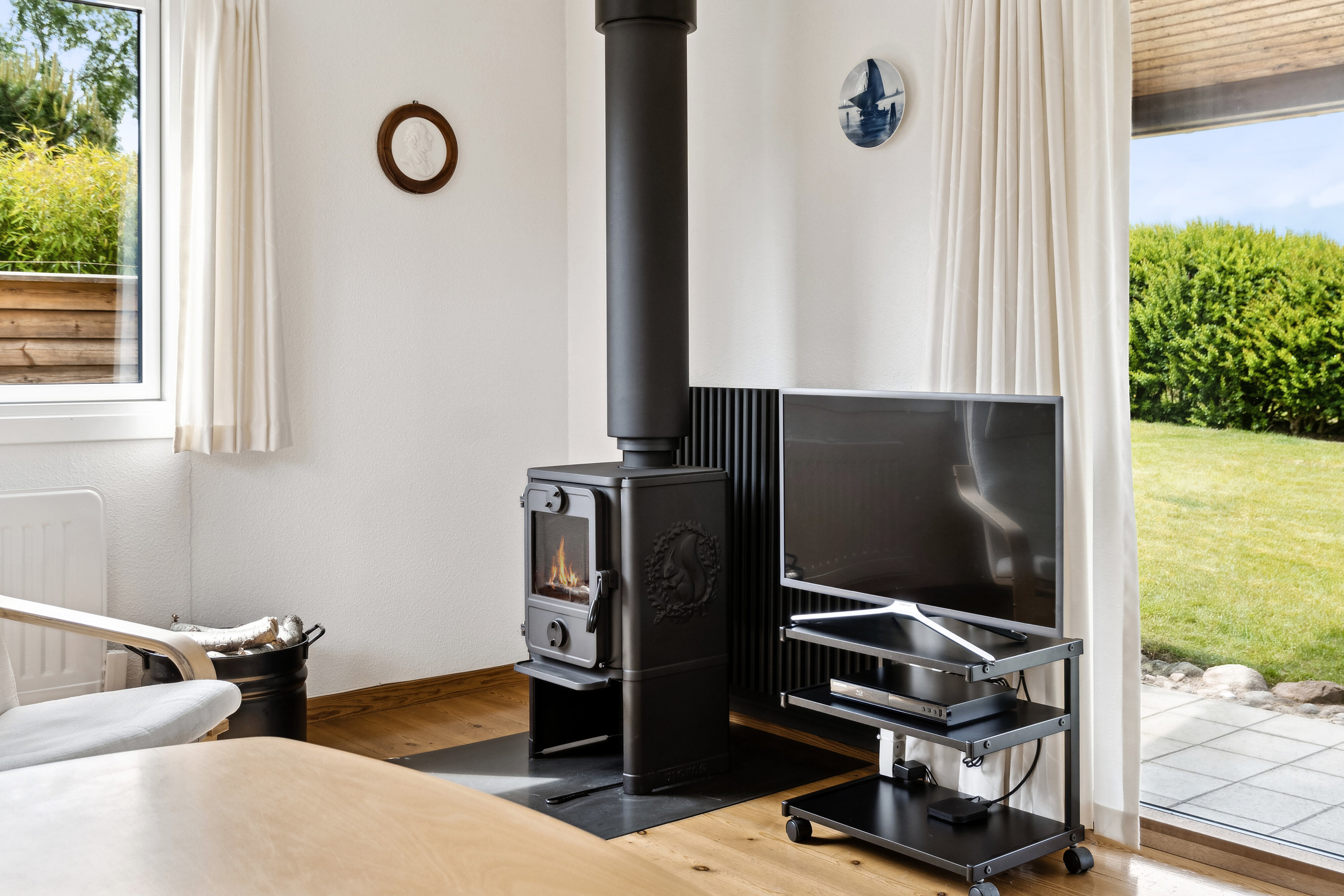 Fremhævet stue billede i fuldskærmstilstand. Billede af Strandparken 7, Bøsserup, 4500 Nykøbing Sj