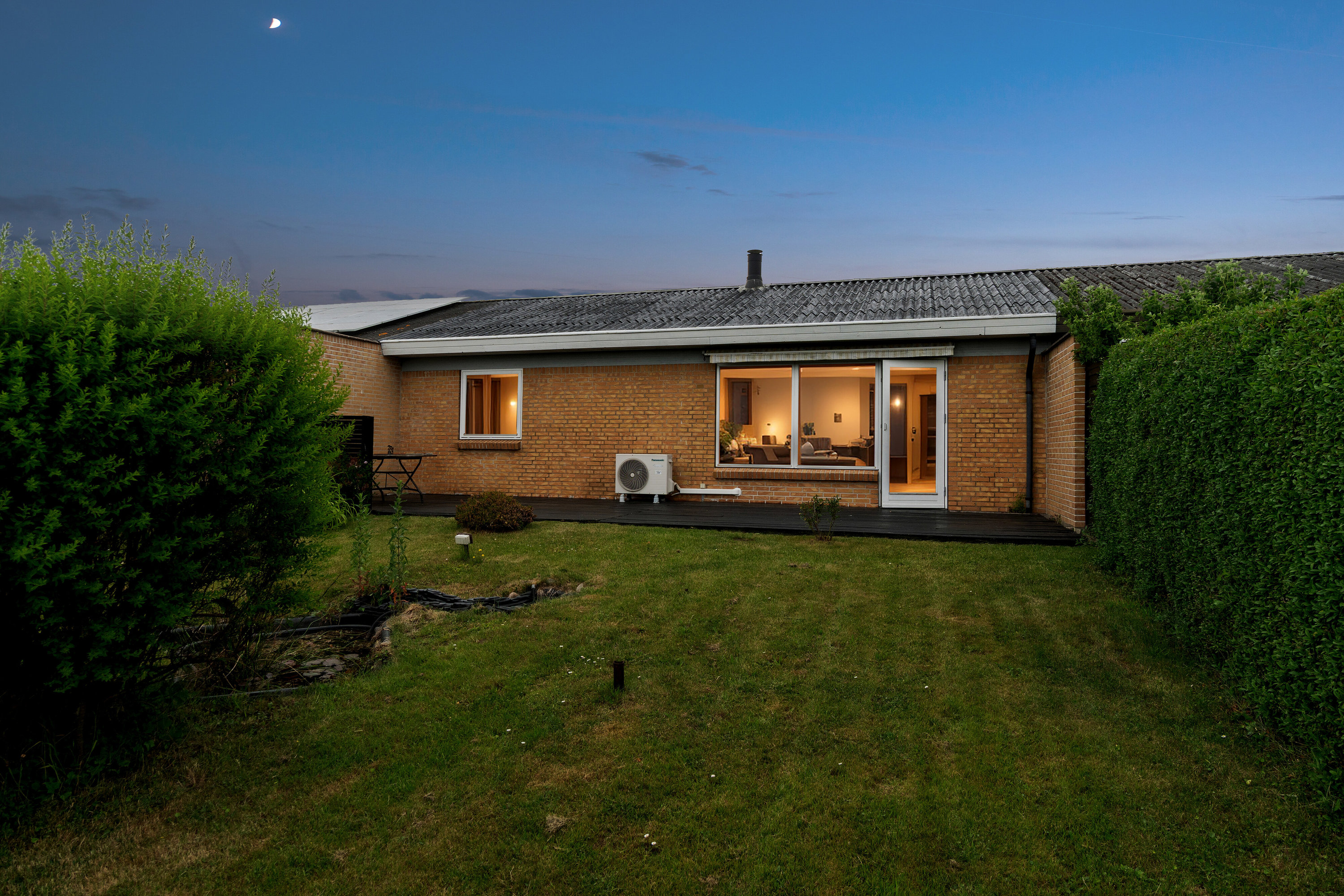 Fremhævet andet billede i fuldskærmstilstand. Billede af Musikbyen 25, 4573 Højby