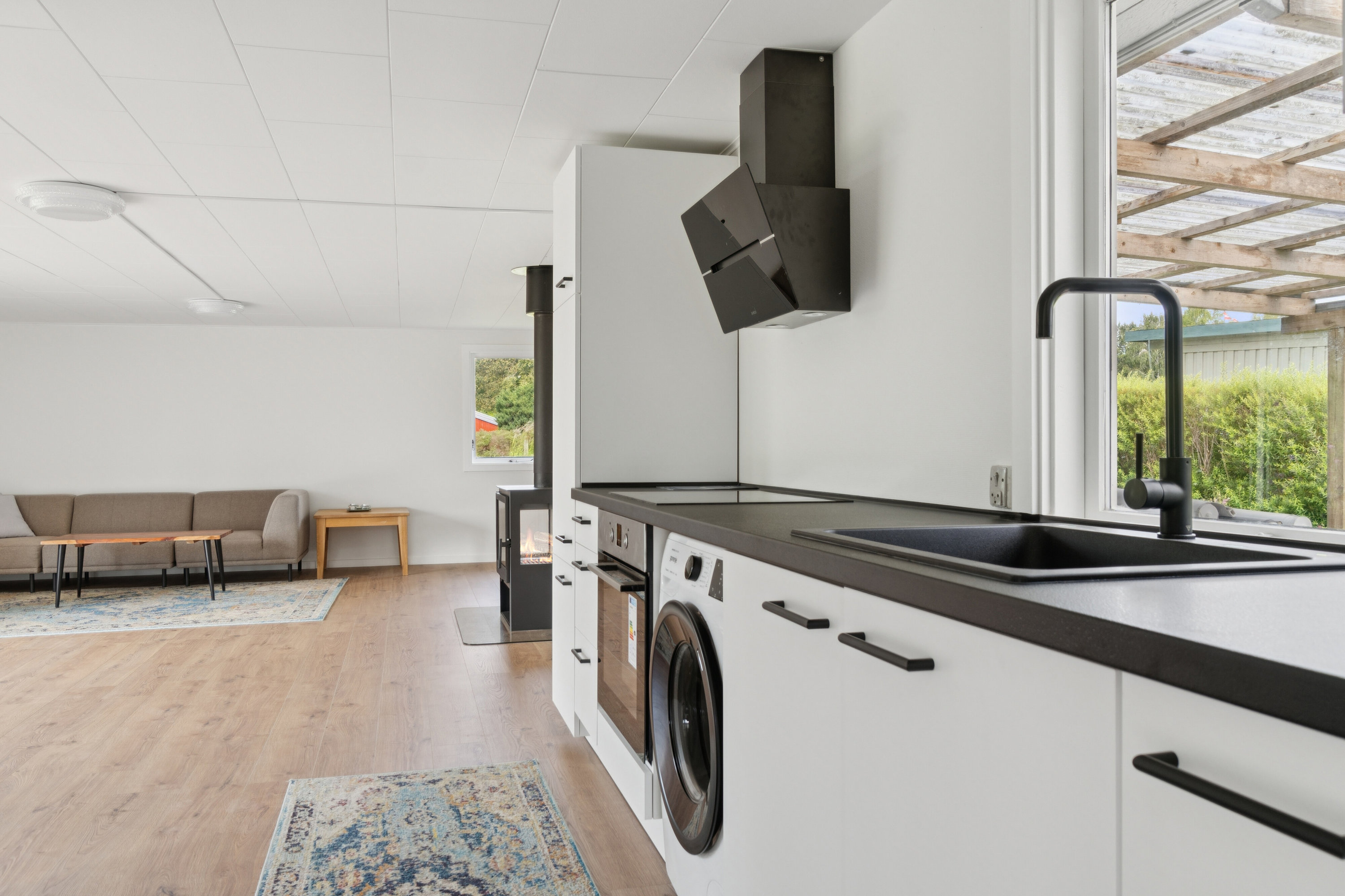 Fremhævet køkken billede i fuldskærmstilstand. Billede af Harekærgårdsvej 64, Gershøj, 4070 Kirke Hyllinge