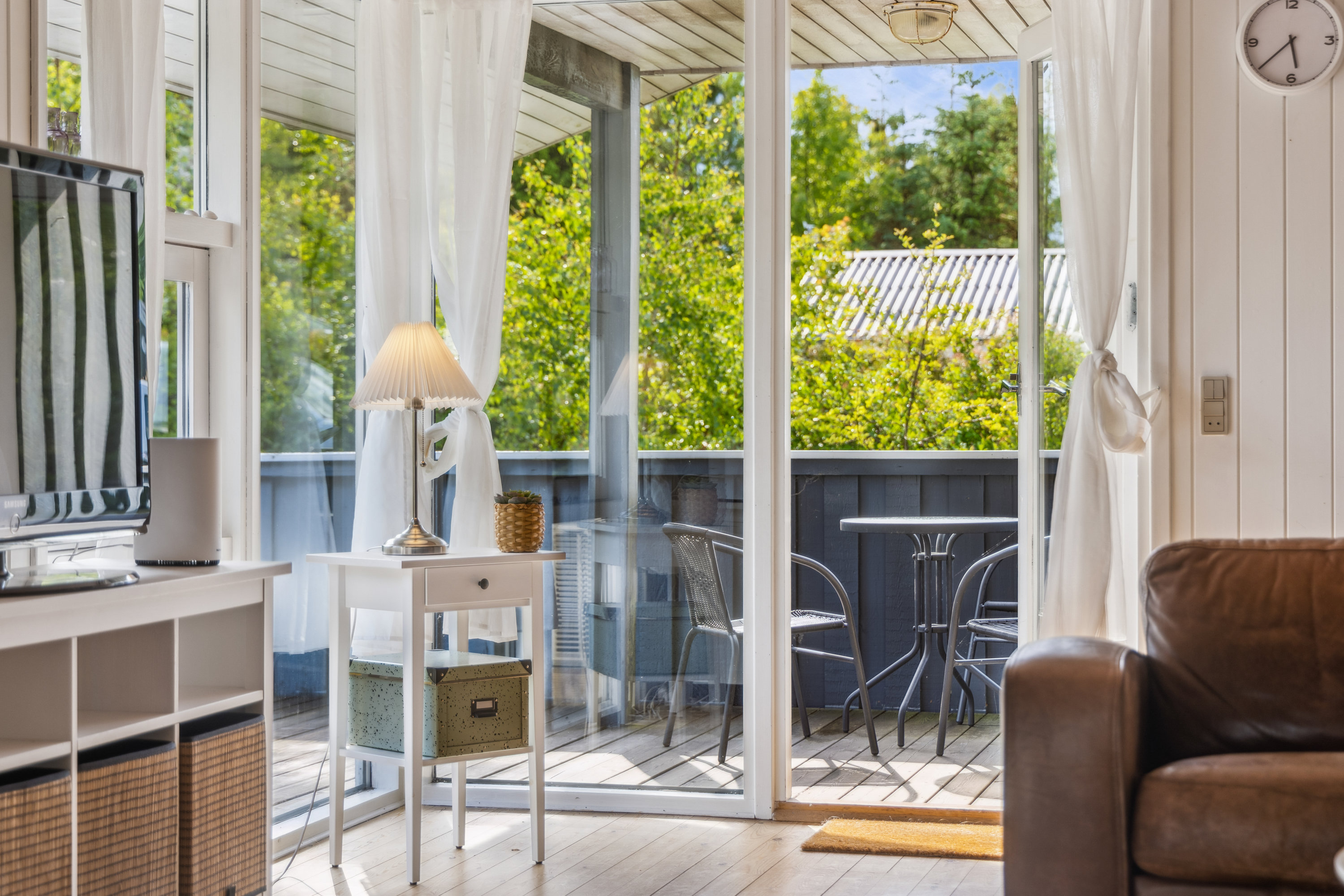 Fremhævet stue billede i fuldskærmstilstand. Billede af Lindeparken 8, 9370 Hals